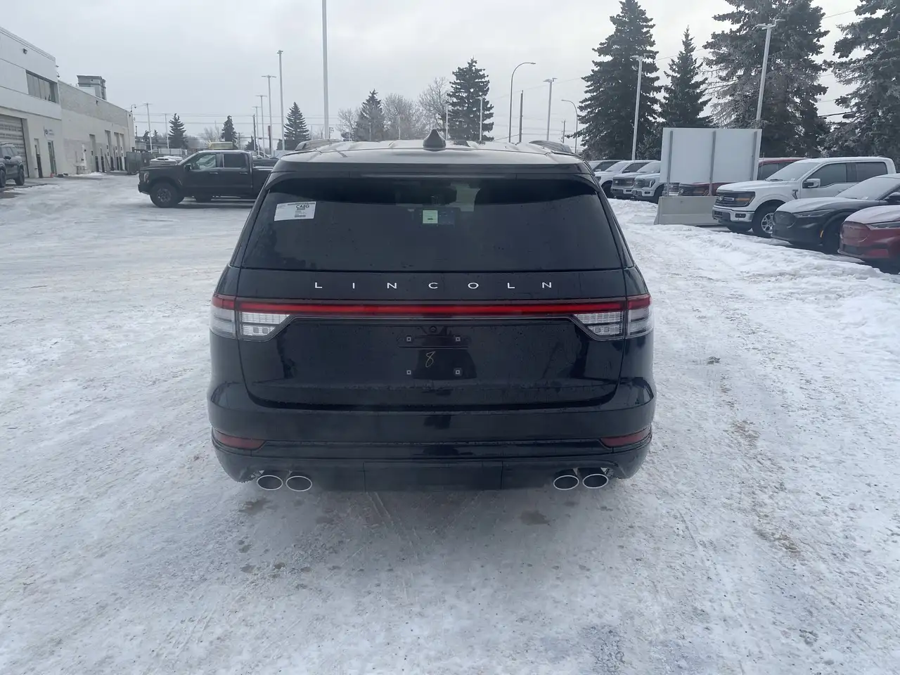 Lincoln Aviator снимка Lincoln Aviator