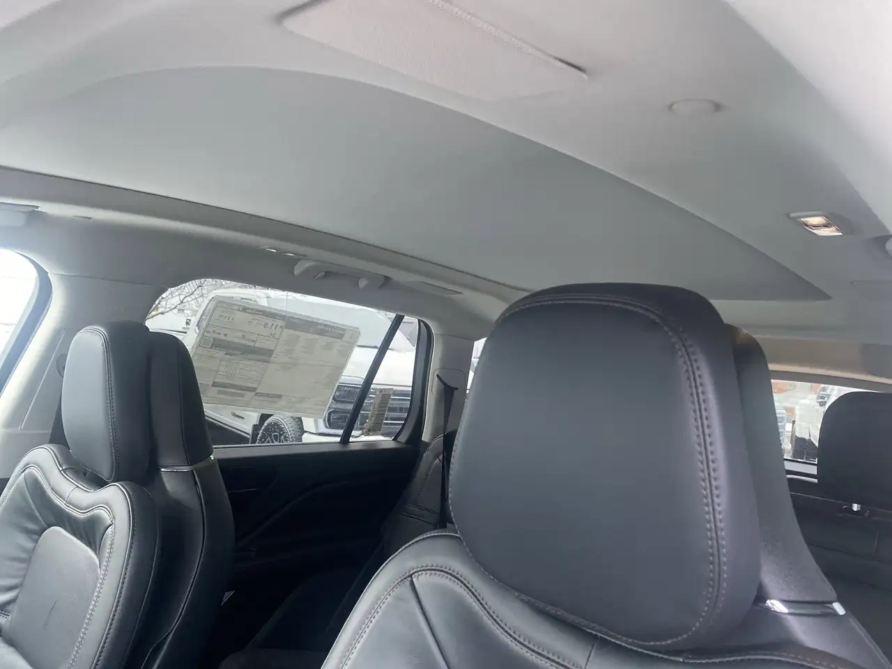 Lincoln Aviator снимка Lincoln Aviator