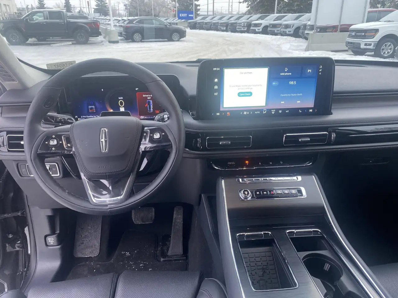Lincoln Aviator снимка Lincoln Aviator