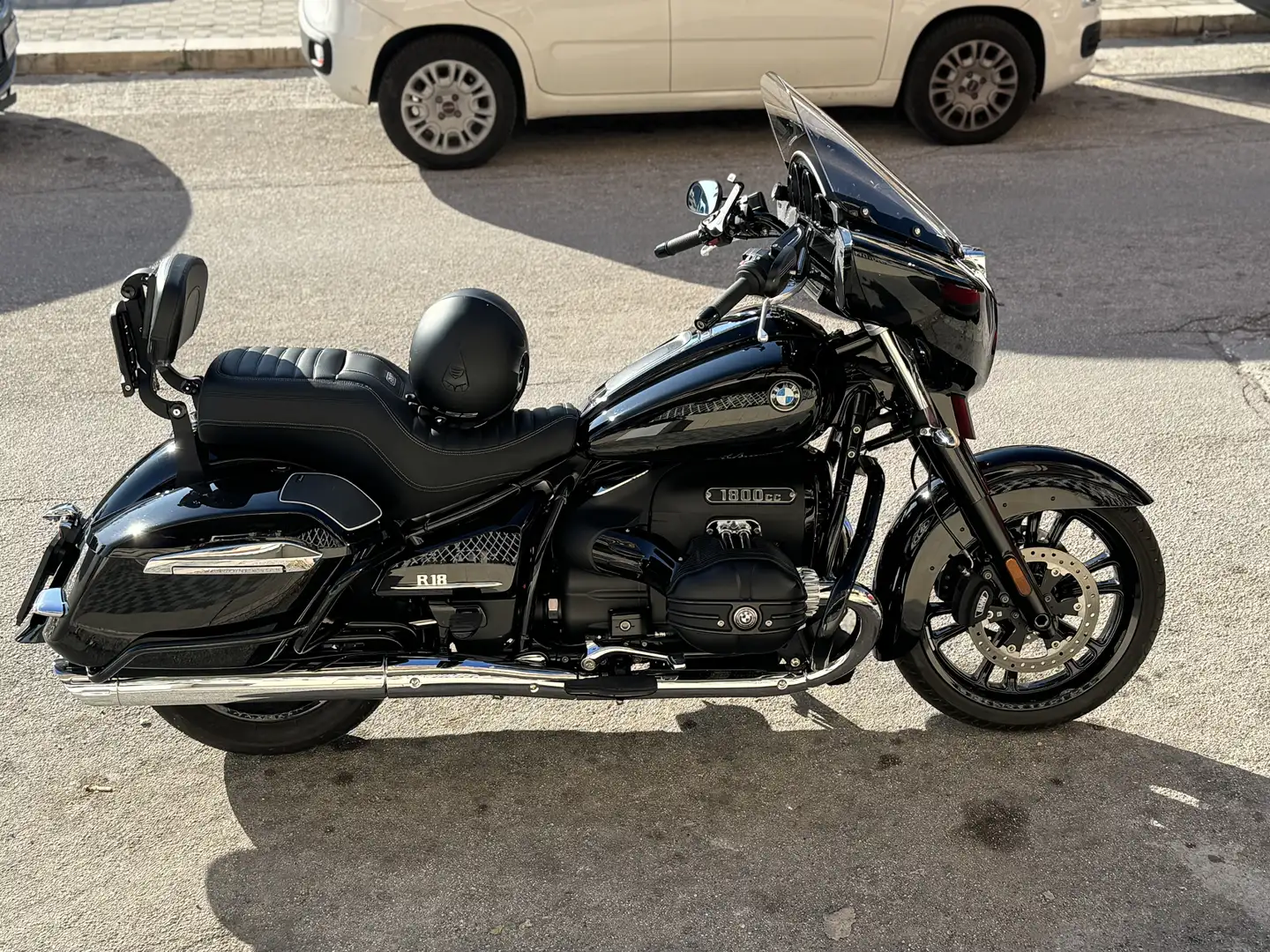 BMW R 18 B bagger - 2