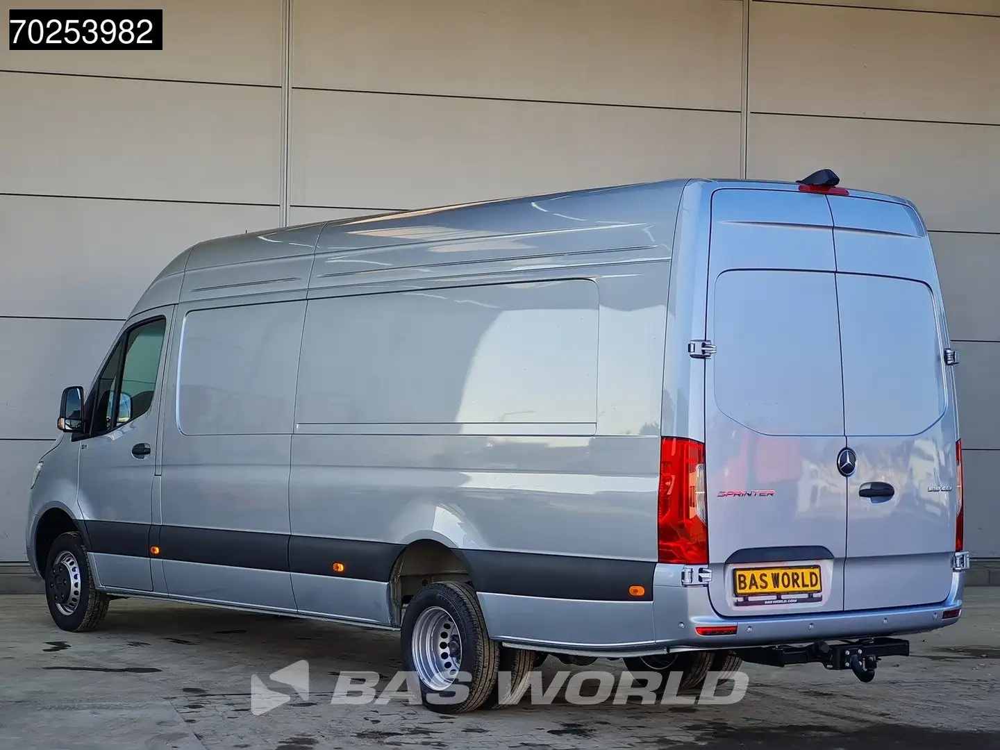 Mercedes-Benz Sprinter 519 CDI Automaat Dubbellucht L4H2 XXL 3500kg trekh Zilver - 2