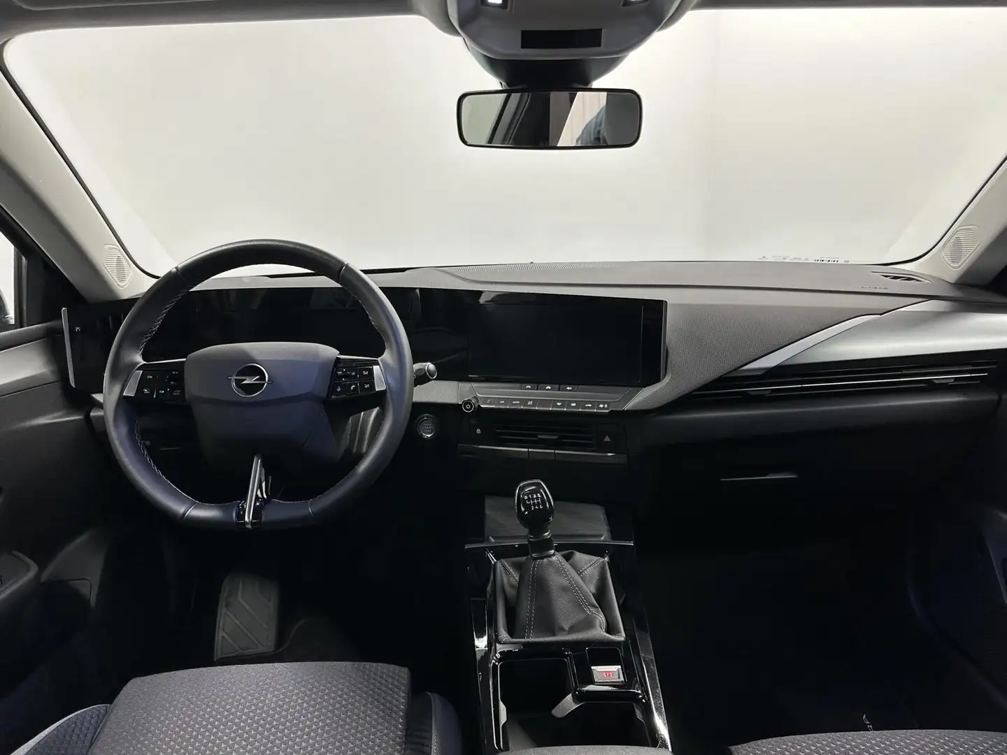 Opel Astra 1.2 Edition CARPLAY CRUISE NAVIGATIE LM Gris - 2