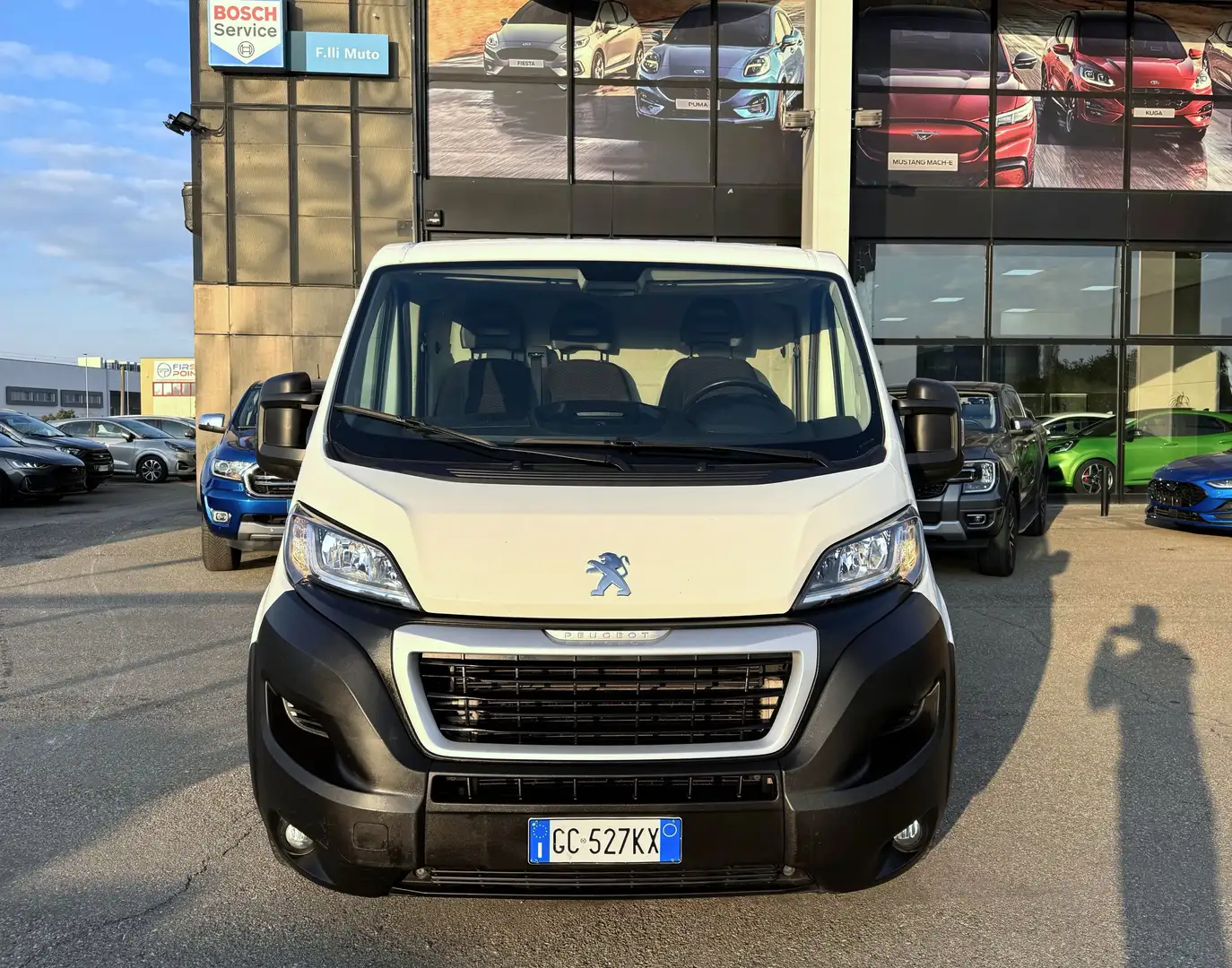 Peugeot Boxer 330 2.2 BlueHDi 140 S&S PC-TN Furgone Wit - 2