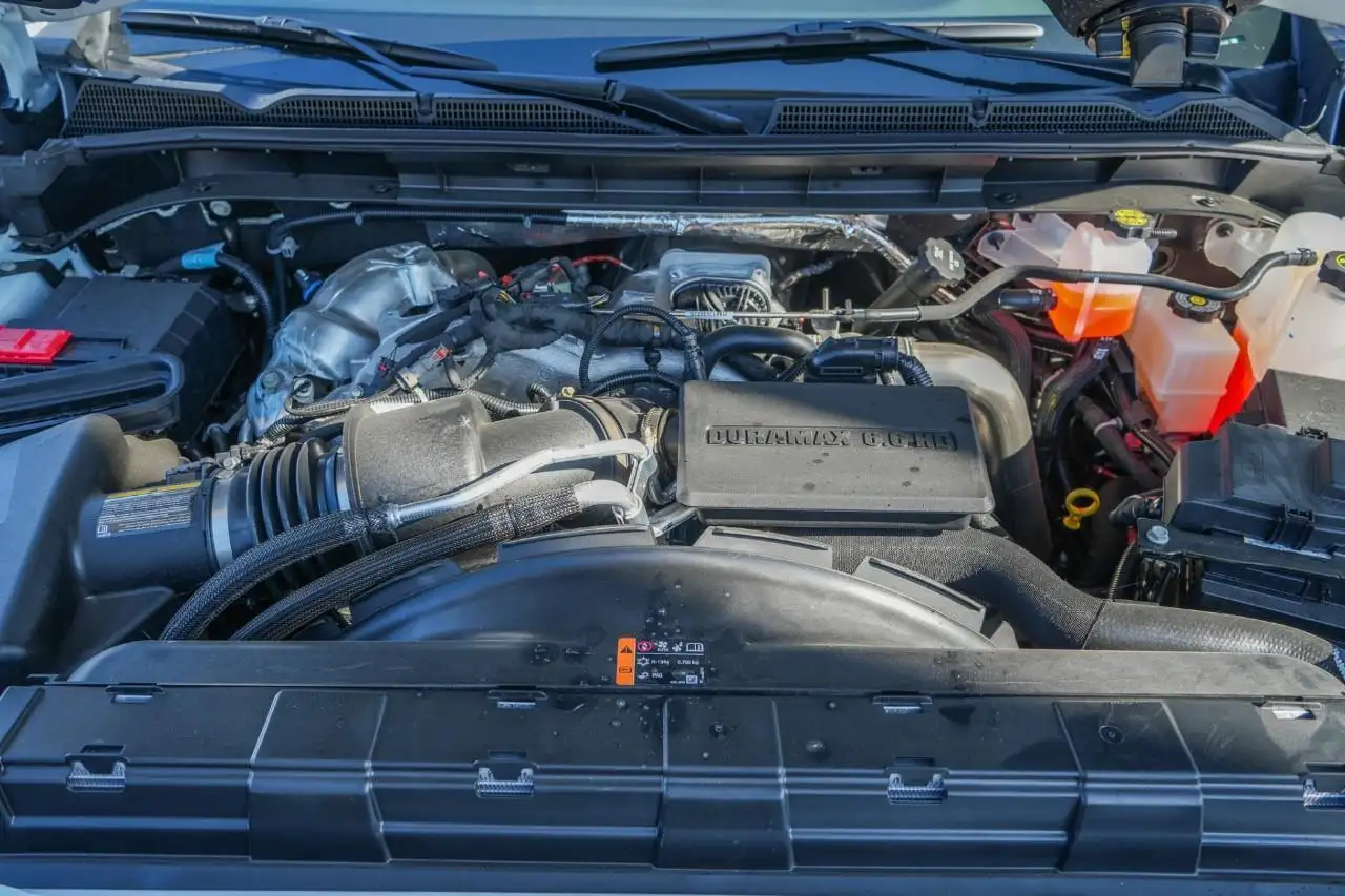 GMC Sierra 3500HD снимка GMC Sierra 3500HD