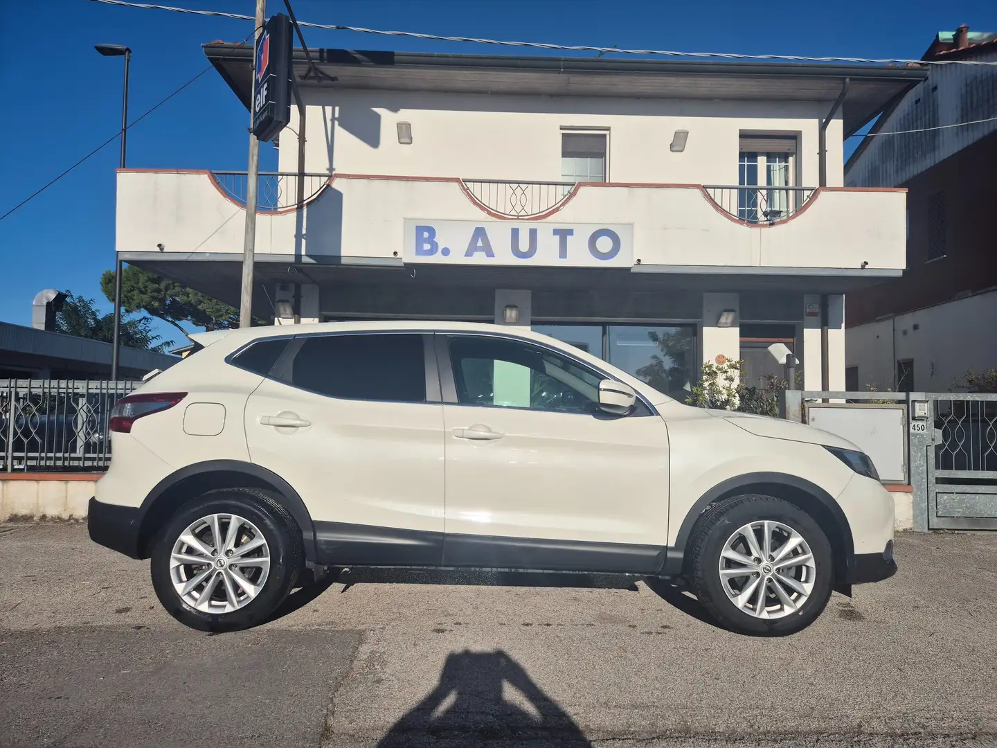 Nissan Qashqai Qashqai II 2014 1.6 dci Visia 2wd 130cv xtronic E6 Bianco - 1
