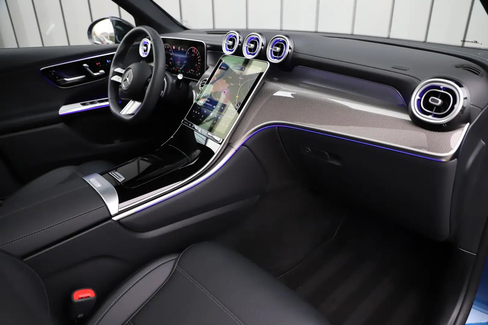 Mercedes-Benz GLC 400 400e AMG 4-Matic | 381PK | Massage | Achterasbestu Bleu - 2