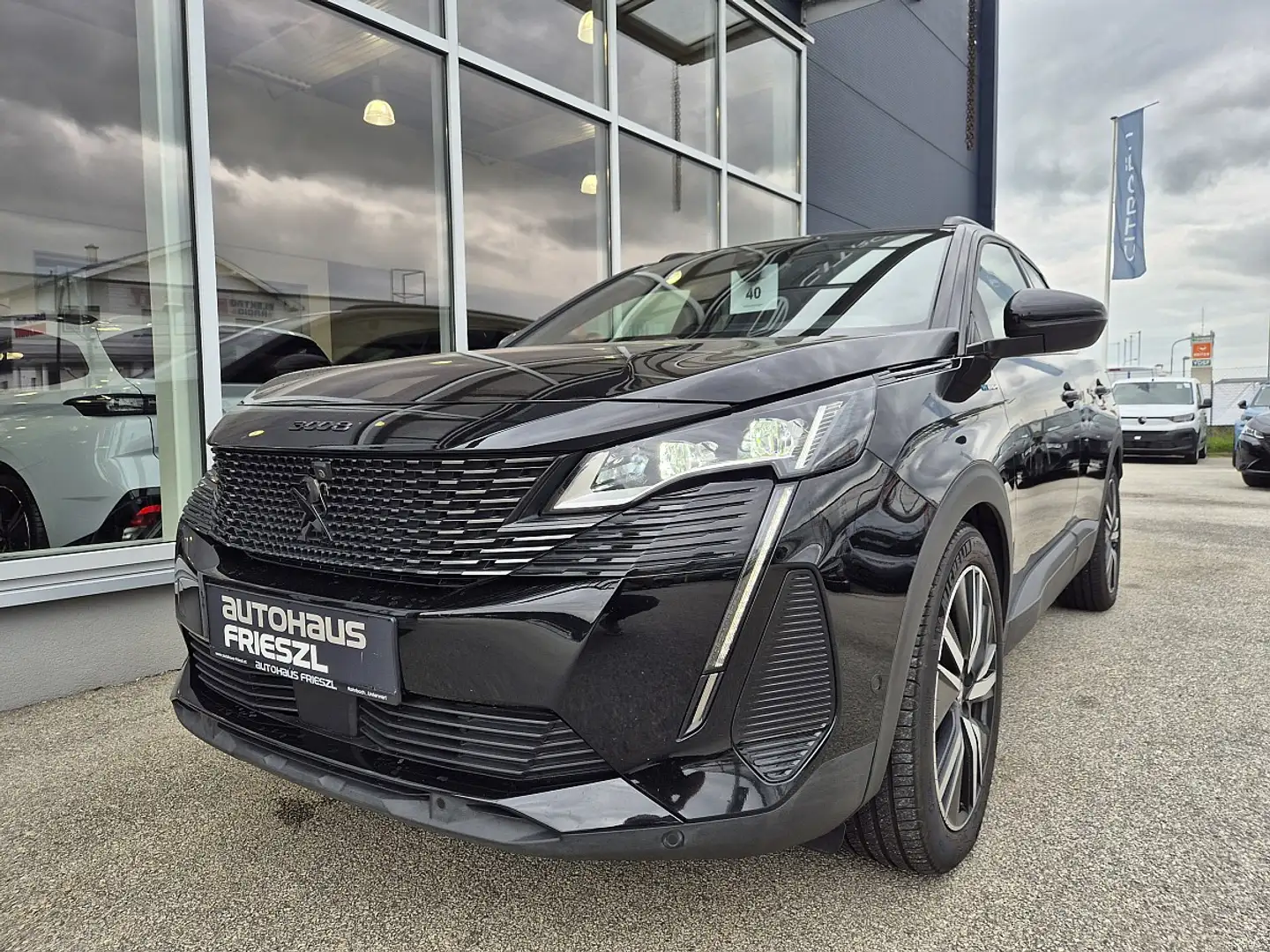 Peugeot 3008 Hybrid 300 e-EAT8 GT Aut. Nero - 1
