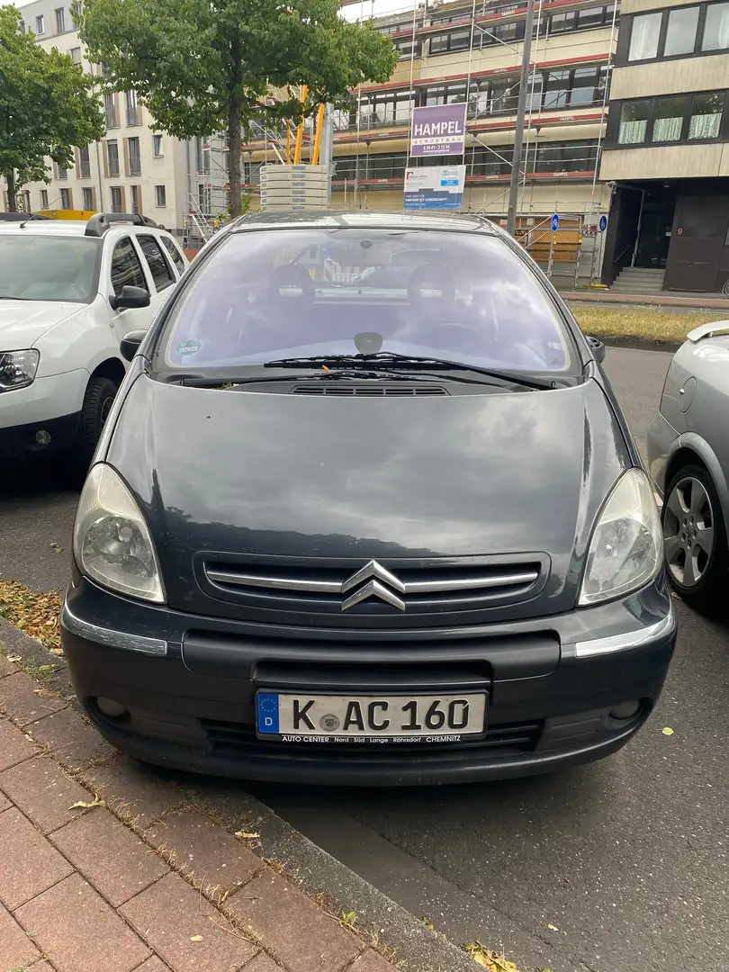 Citroen Xsara Picasso Xsara Picasso 1.8i Confort Czerwony - 2