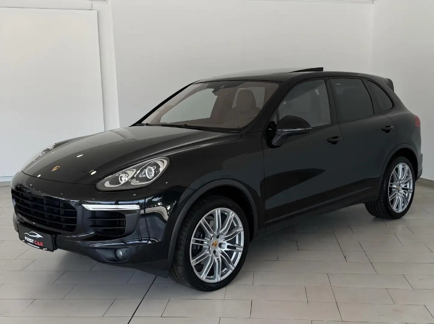 Porsche Cayenne Diesel|PANO|AHK|PDLS|KAMERA|MEMORY|NAVI Schwarz - 1