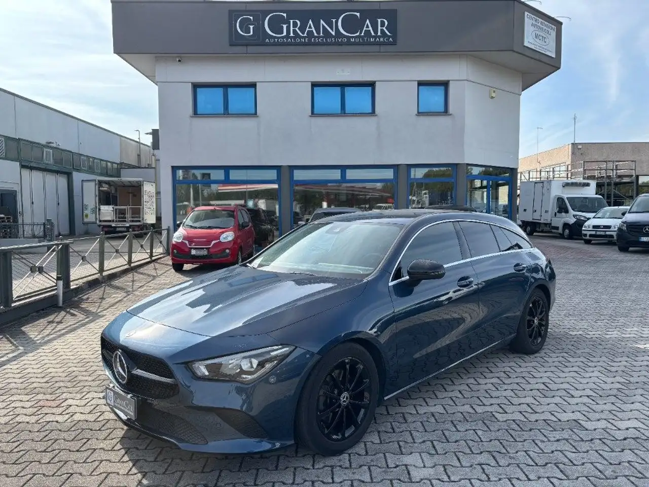 Mercedes-Benz CLA 200