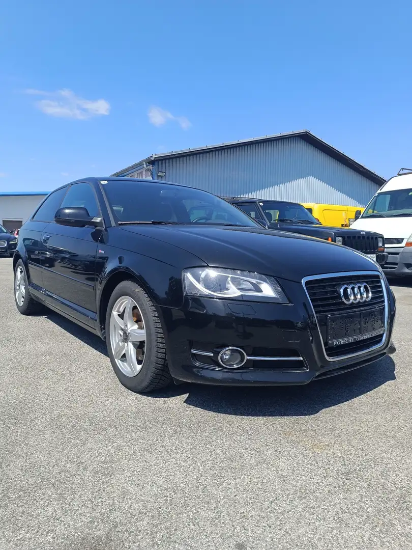 Audi A3 2.0 TDI DPF S line Sportpaket - 2