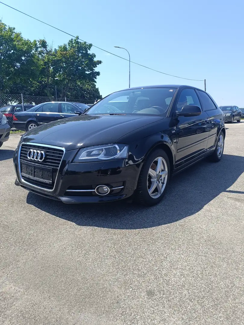 Audi A3 2.0 TDI DPF S line Sportpaket - 1