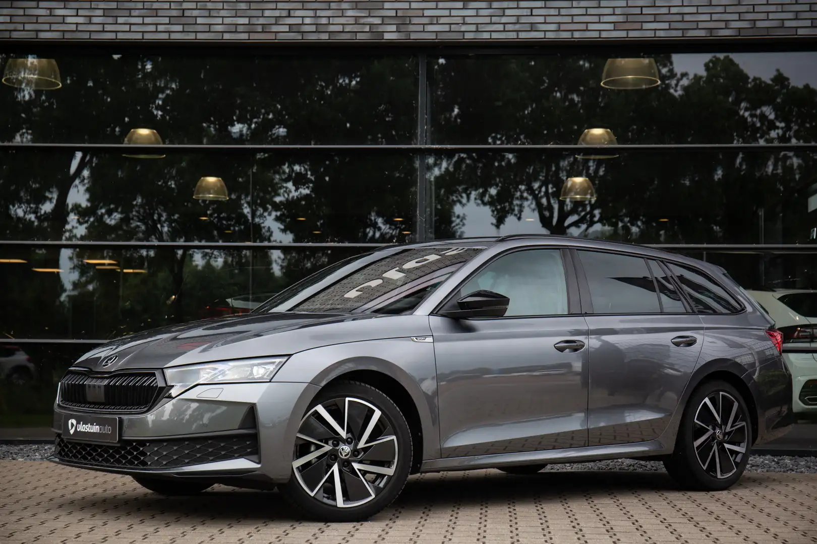 Skoda Octavia Combi 1.5 TSI MHEV Sportline Business , Adap. crui Grijs - 2