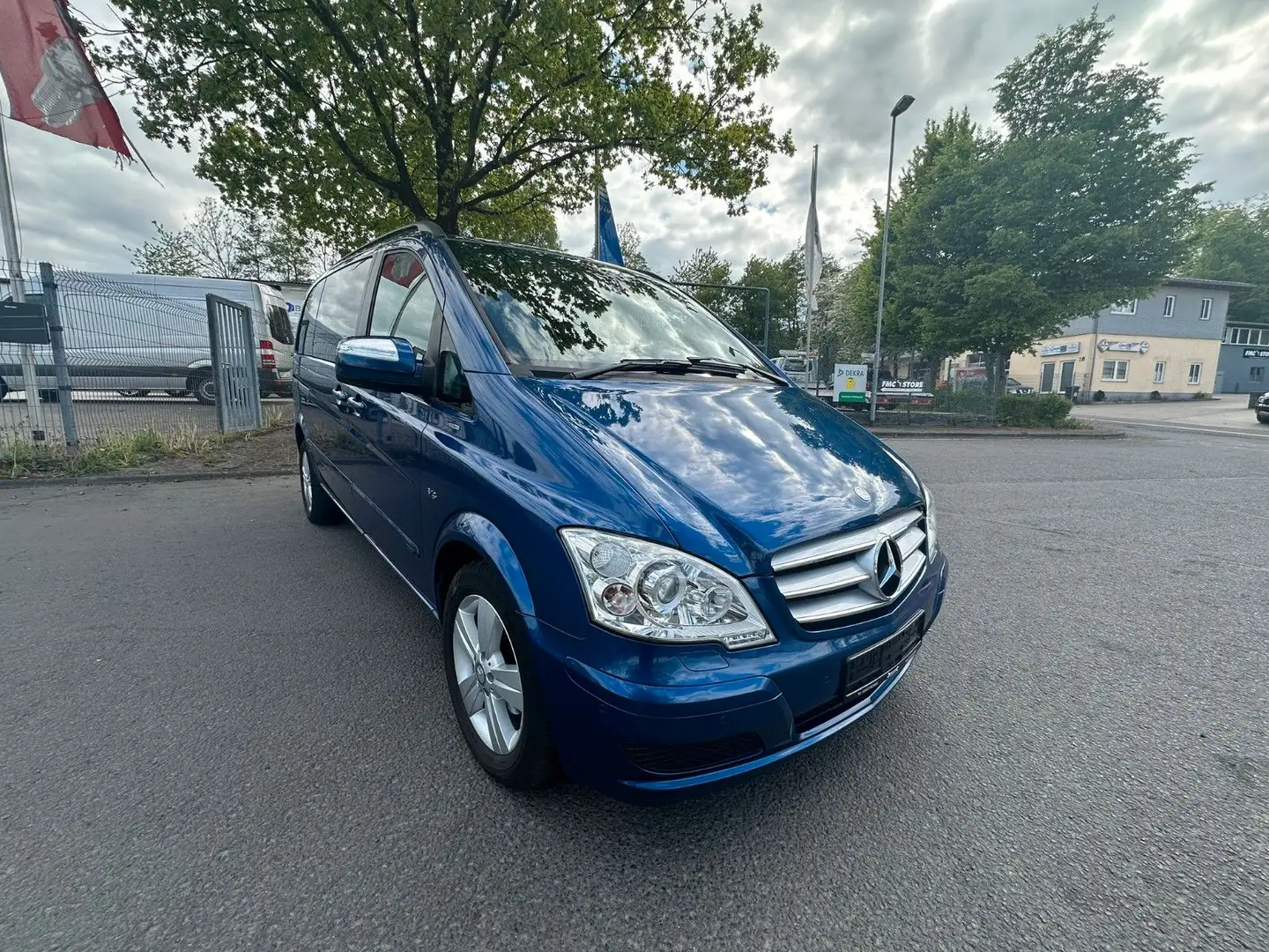 Mercedes-Benz Viano 3.0 CDI Trend Edition Kompakt*1Hand*8Fach* Modrá - 1