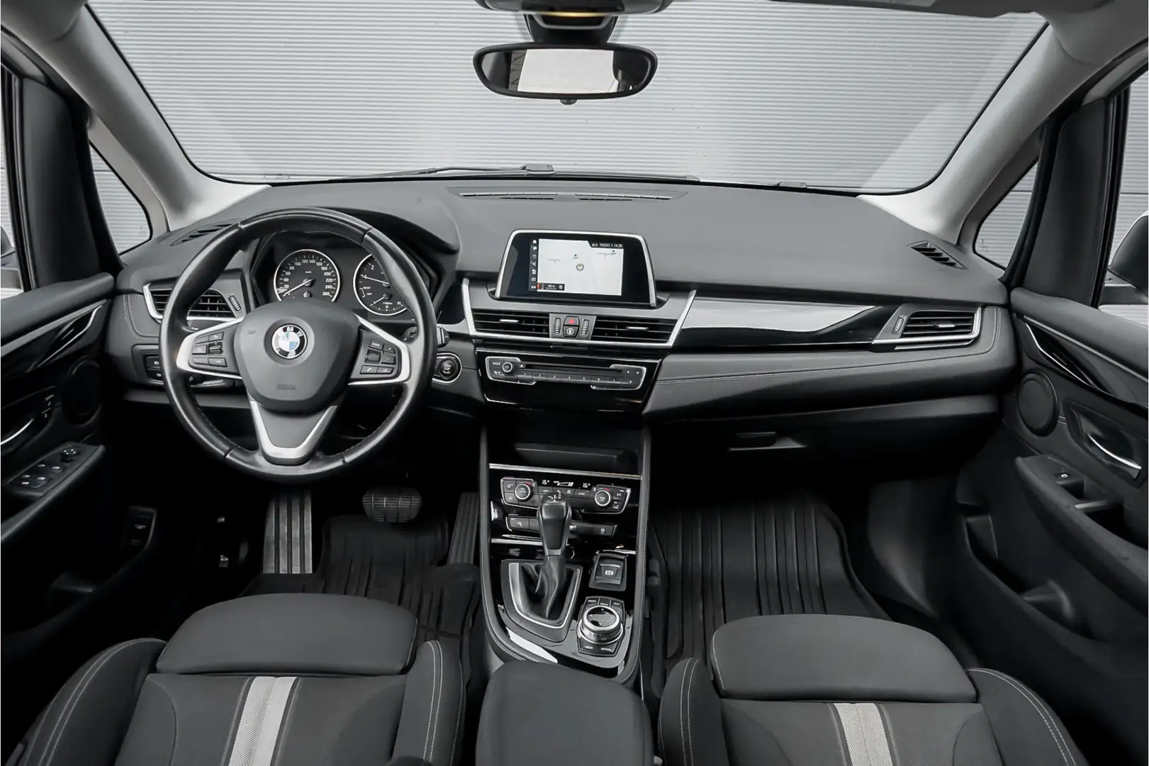 BMW 218 2-serie Active Tourer 218i Sport Line Navi Camera Wit - 2