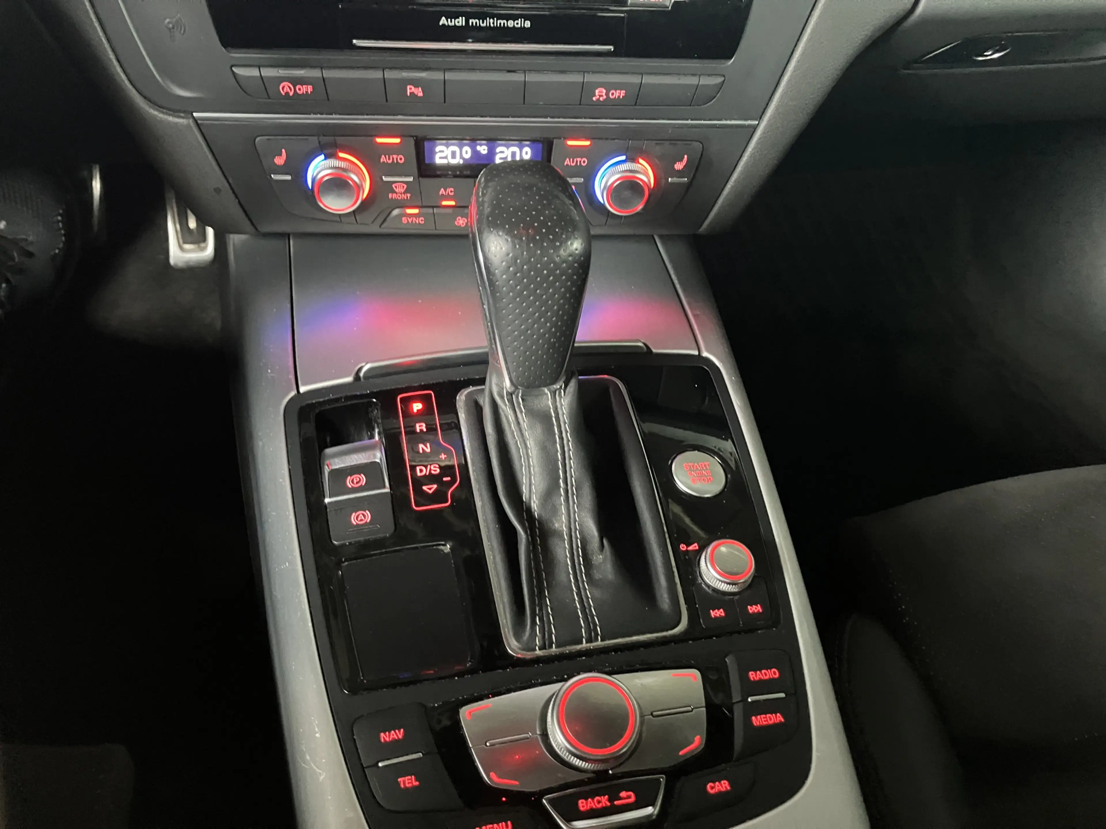 Audi A6 Avant 3.0 TDI QUATTRO PANO-MATRIX-LED-VOLL — photo 11