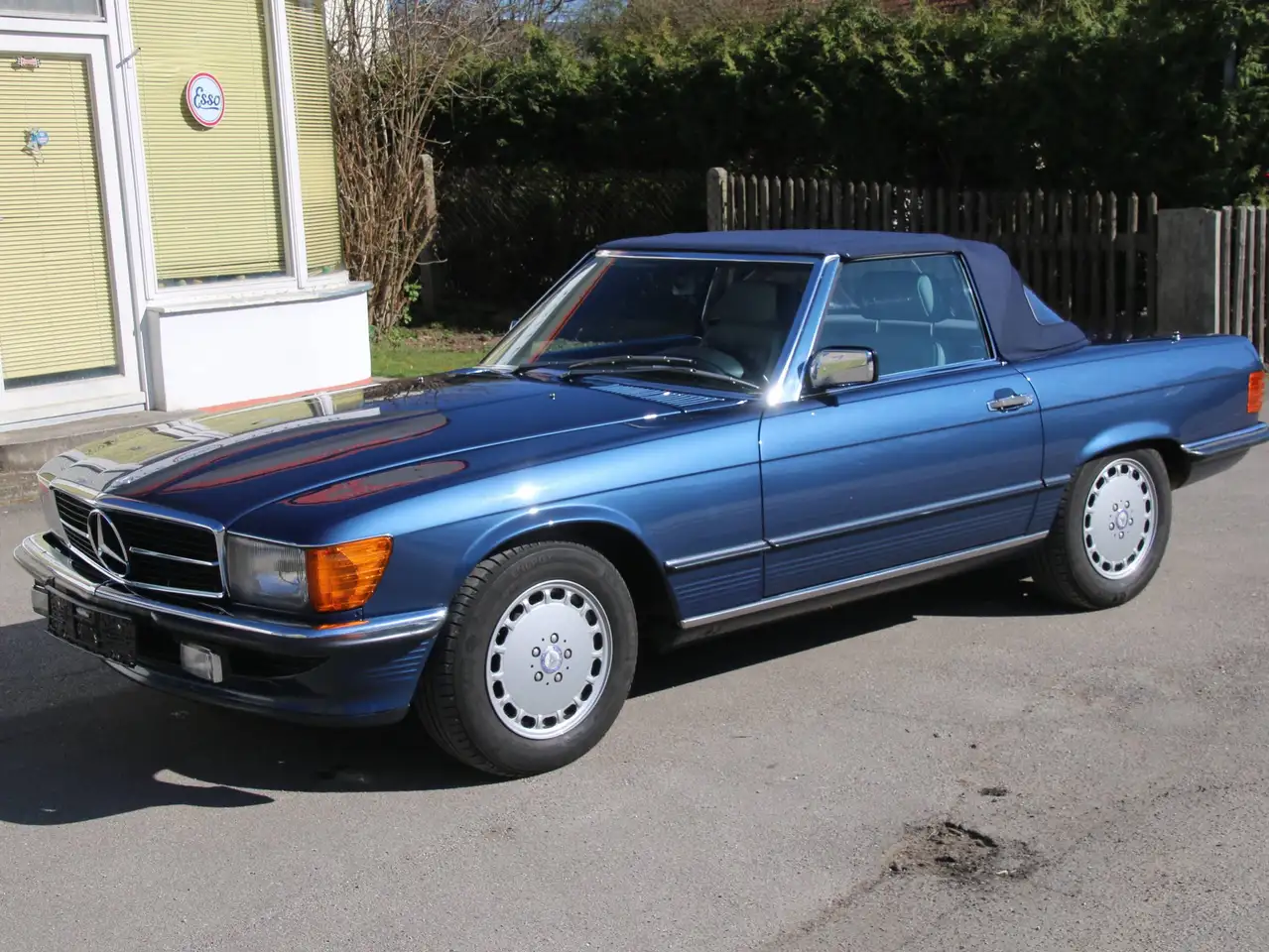 Mercedes-Benz SL 300 Oldtimer H-Kennz. SL 300 R 107 Automatik, nautikblau, Recaro neu, foto 3