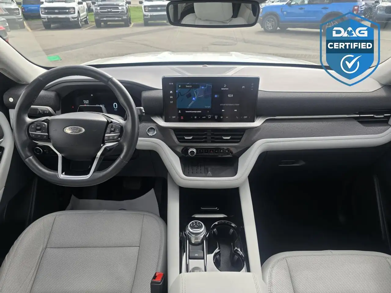 Ford Explorer снимка Ford Explorer