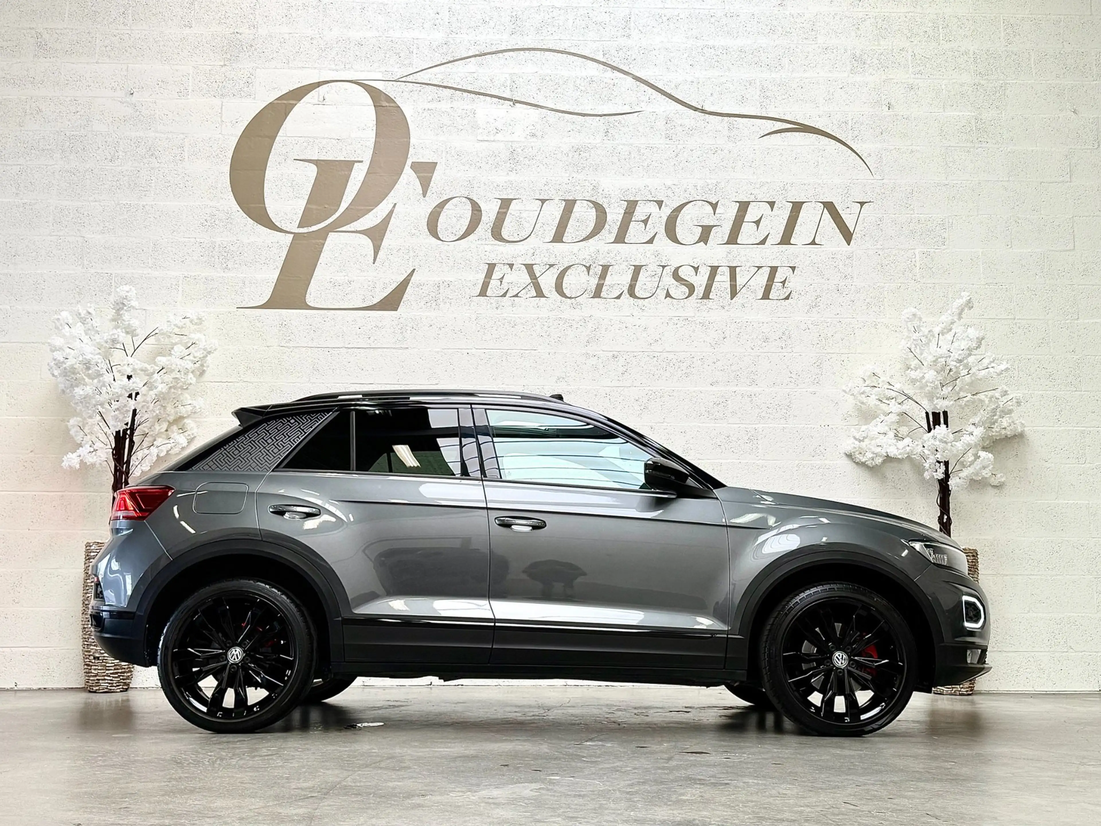 Volkswagen T-Roc 1.5 TSI Sport Business R / PANO / CARPLAY / MODE S — photo 5