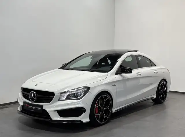 Mercedes-Benz CLA 45 AMG 4M *Drivers P. *19Zoll *Kam *Distro.*
