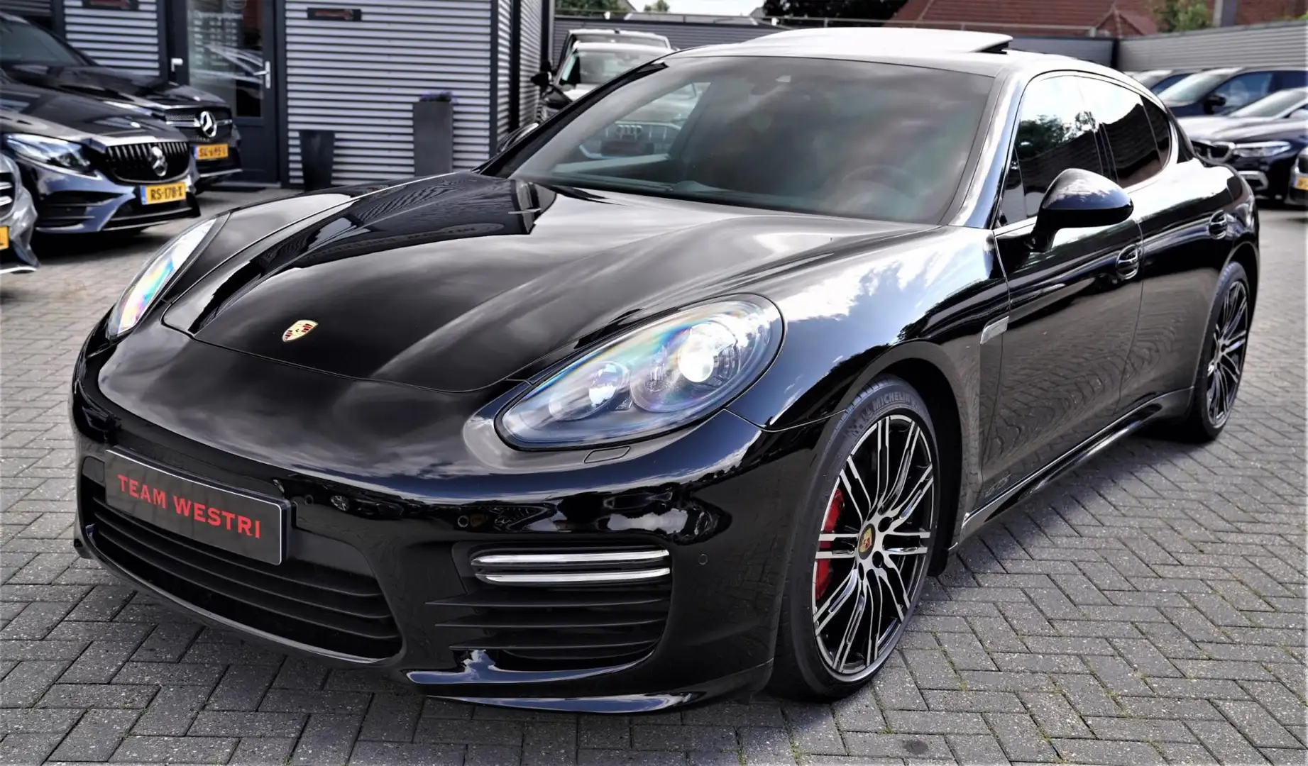 Porsche Panamera 4.8 GTS | Facelift Model | Sportchrono | Alcantara Zwart - 2