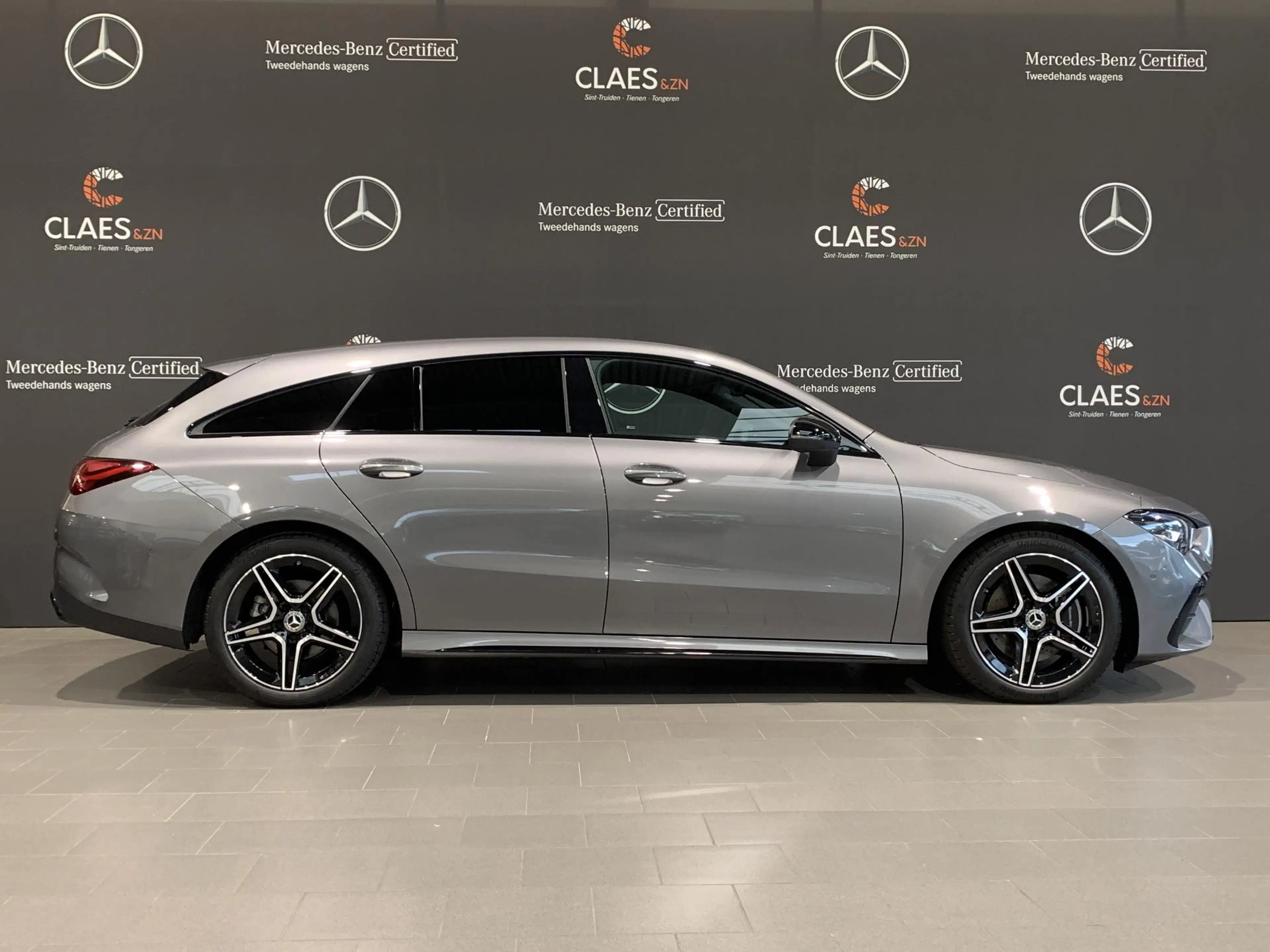 Mercedes-Benz CLA 200 Shooting Brake AMG Line - DOS 8887 — photo 4