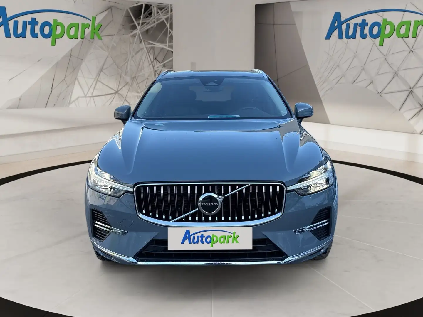 Volvo XC60 T6 AWD Recharge Inscription Grau - 2