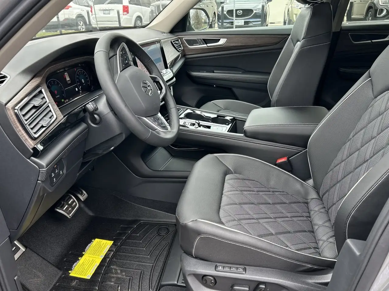 Volkswagen Atlas снимка Volkswagen Atlas