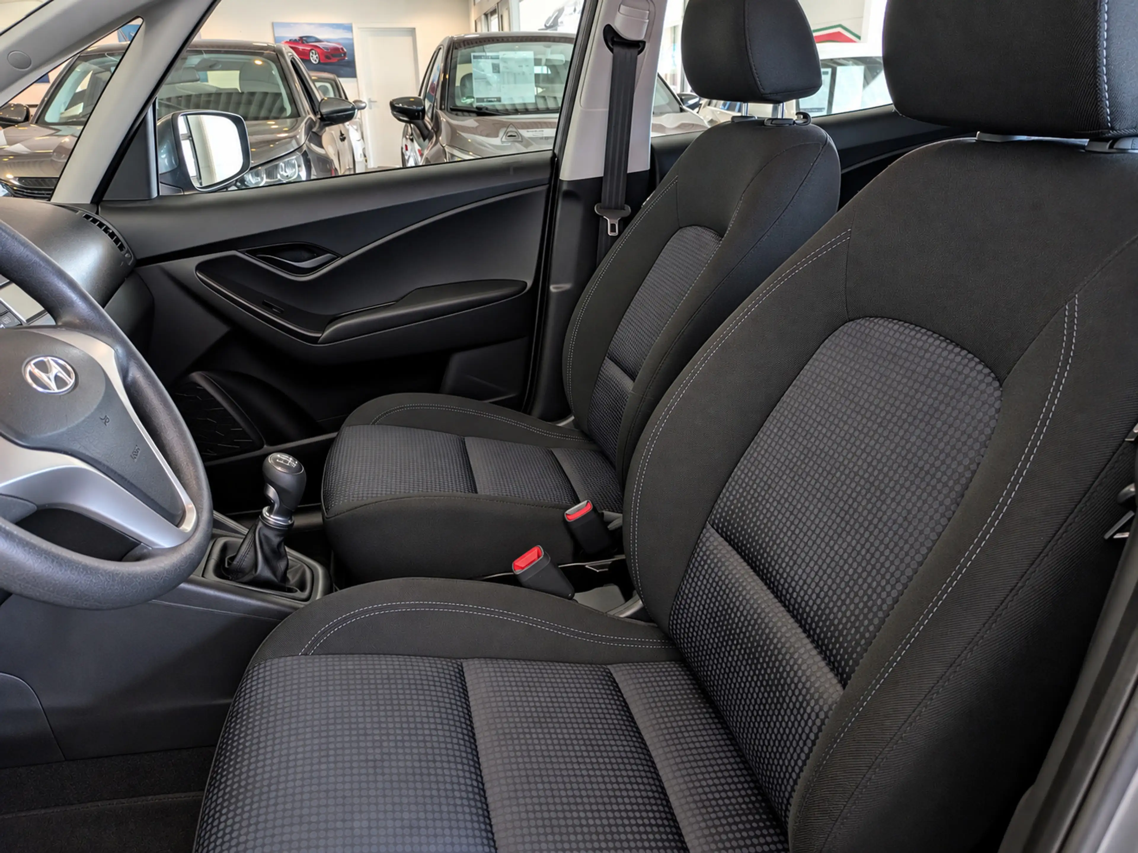 Hyundai iX20 1.4i i-Motion Airco, Trekhaak, Stuurbekrachtiging — photo 6