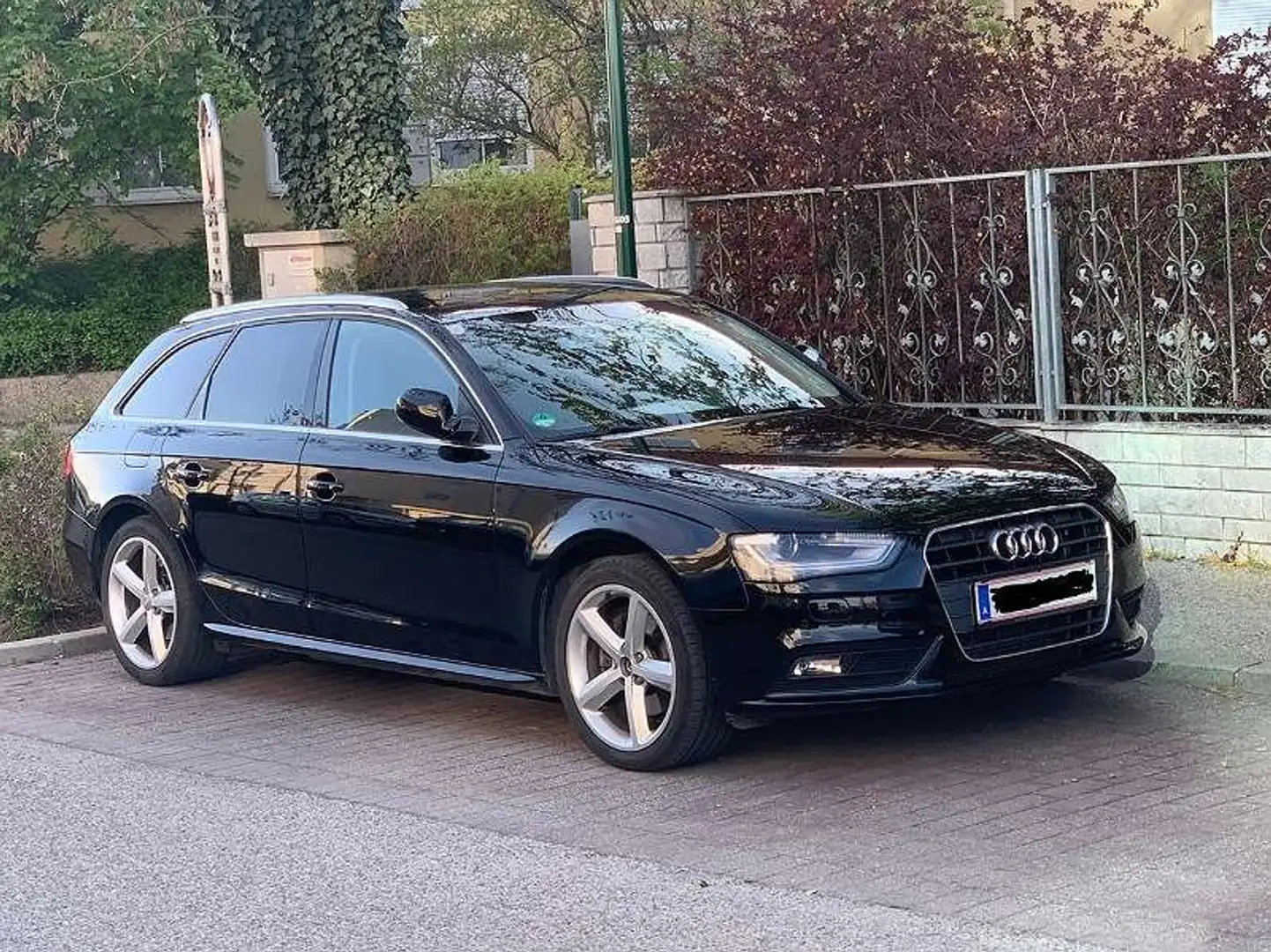 Audi A4 A4 Avant 2,0 TDI DPF Schwarz - 1