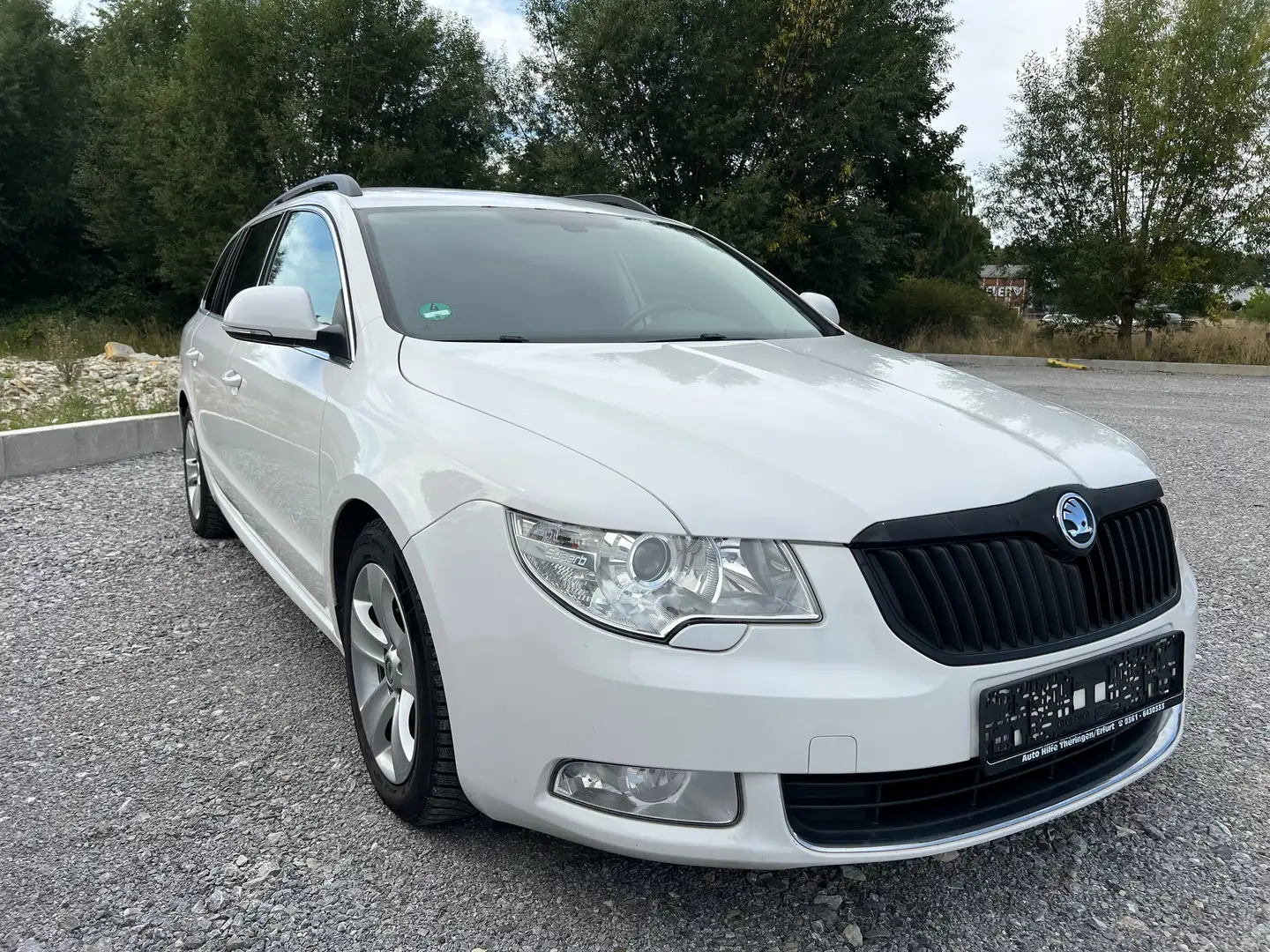 Skoda Superb Superb II Combi Combi 1.8 TSI DSG Elegance Biały - 1