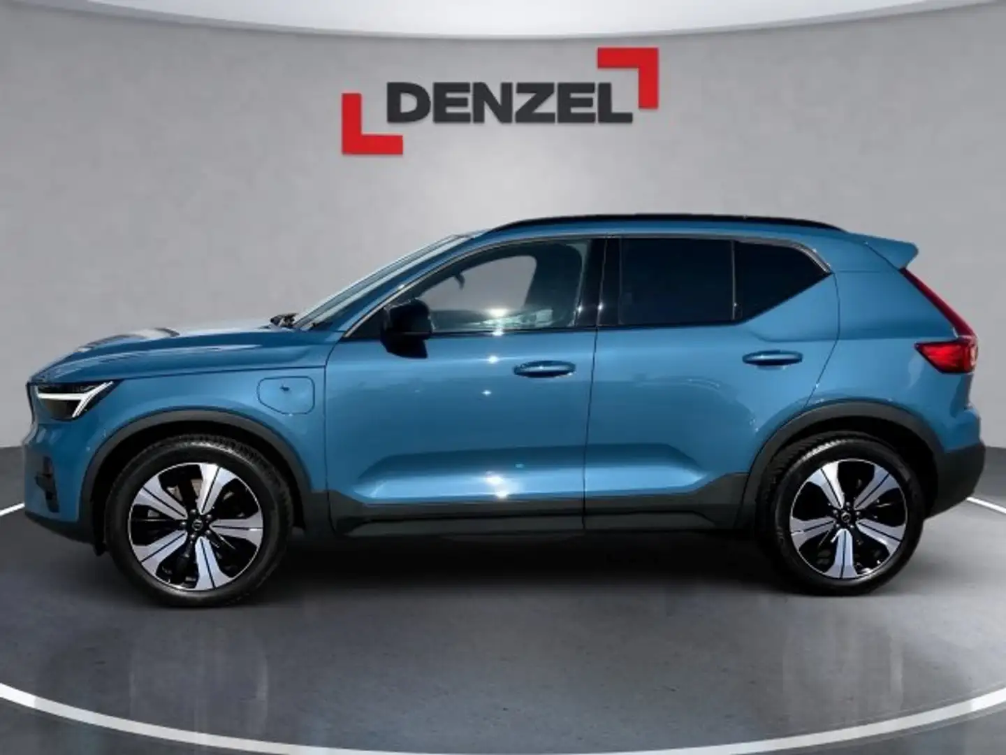 Volvo XC40 Recharge Plus, T4 Plug-in Hybrid, Elektrisch/Benzin, Da Blau - 2