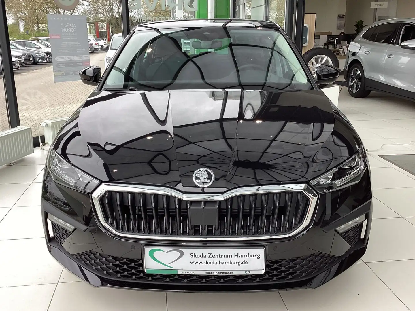 Skoda Scala 1.0 Selection DSG Navi Rückfahrkamera Schwarz - 2