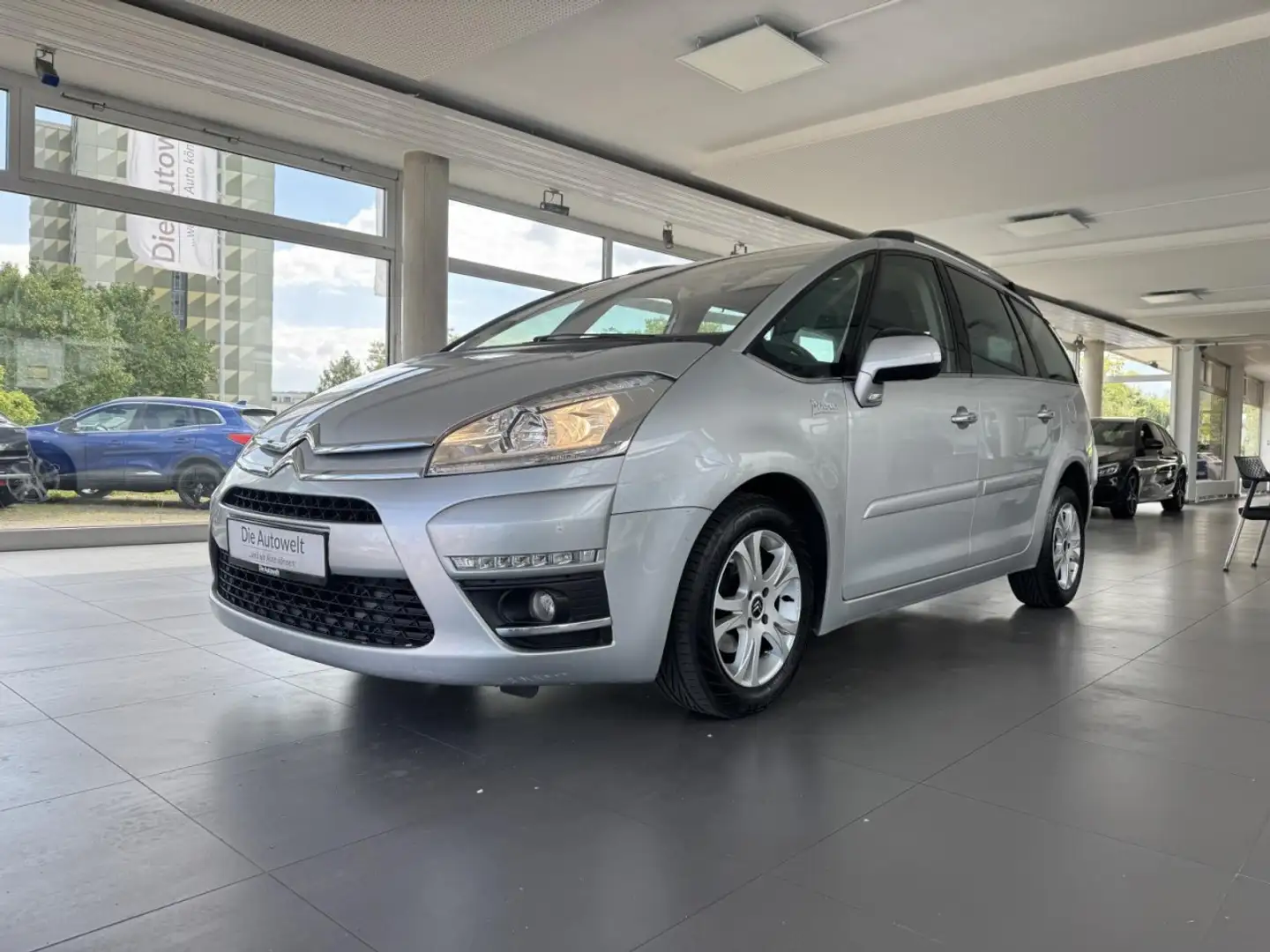 Citroen Grand C4 Picasso Selection 1.6 HDI 7.Si BT NAVI Grau - 2