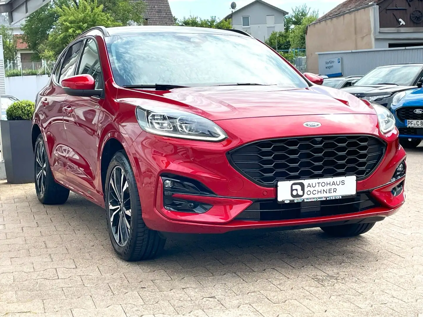 Ford Kuga 2.5 Duratec Plug-In Hybrid ST-Line X Rot - 2