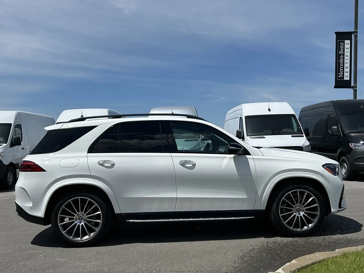 Mercedes-Benz GLE снимка Mercedes-Benz GLE