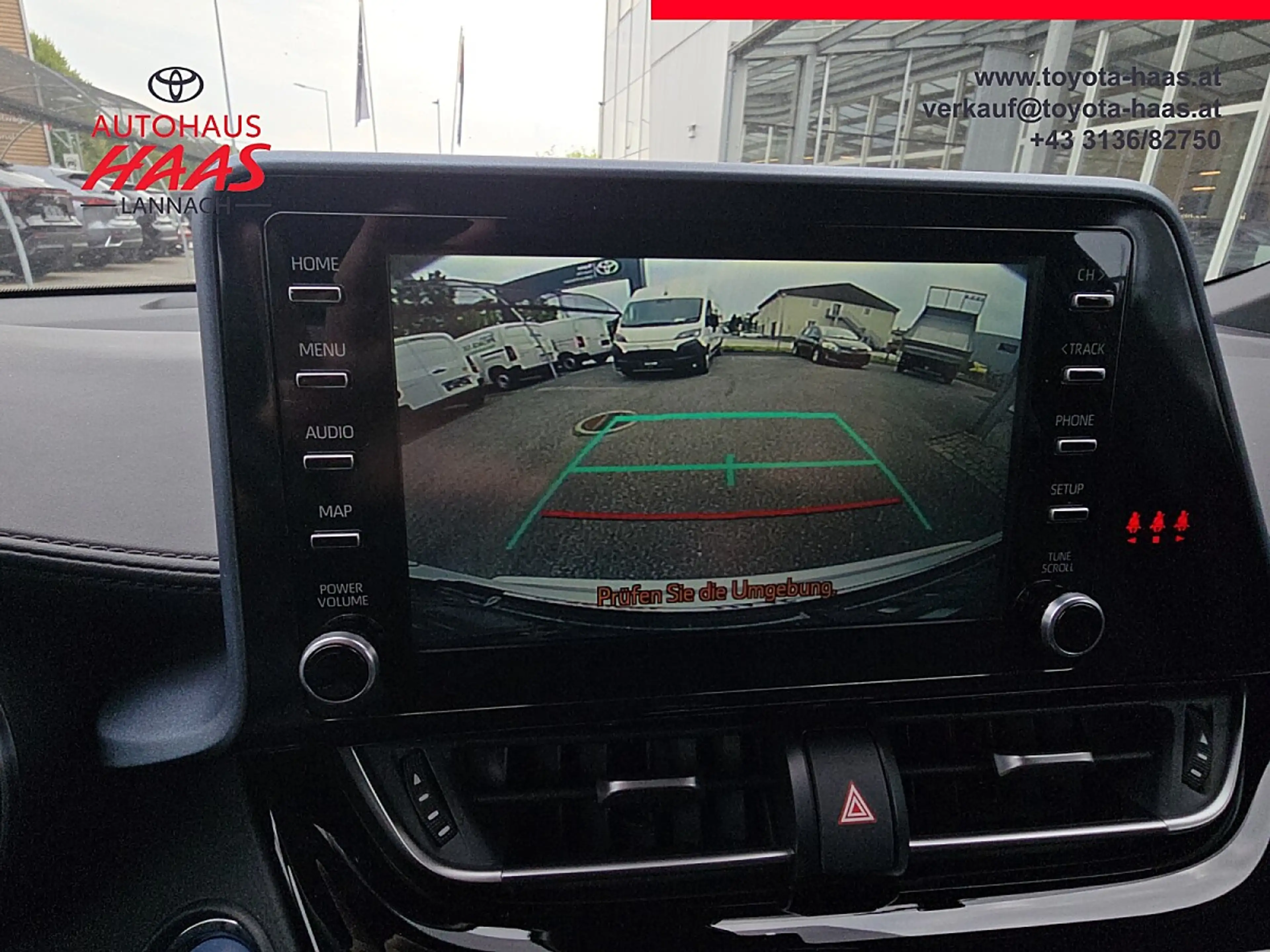 Toyota C-HR 1,8 Hybrid C-LUB CVT — photo 14