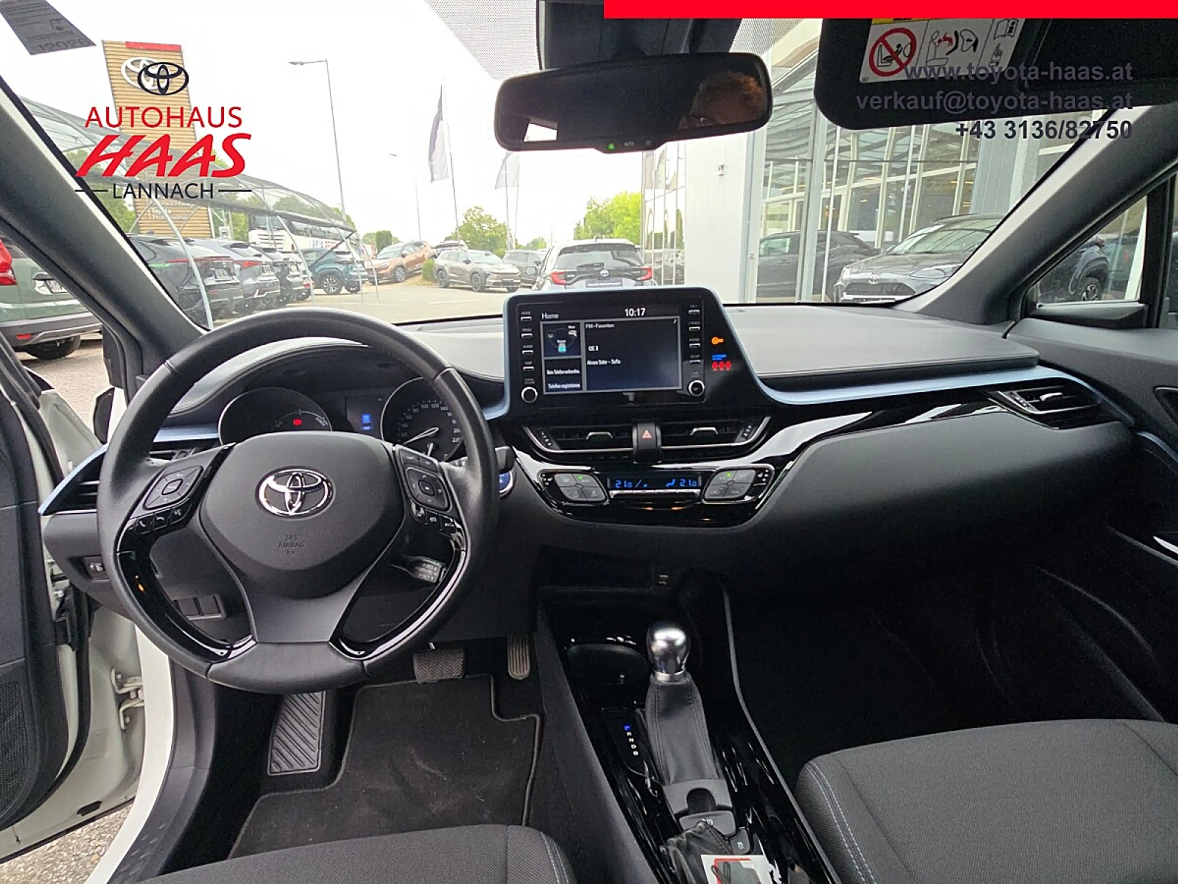 Toyota C-HR 1,8 Hybrid C-LUB CVT — photo 11