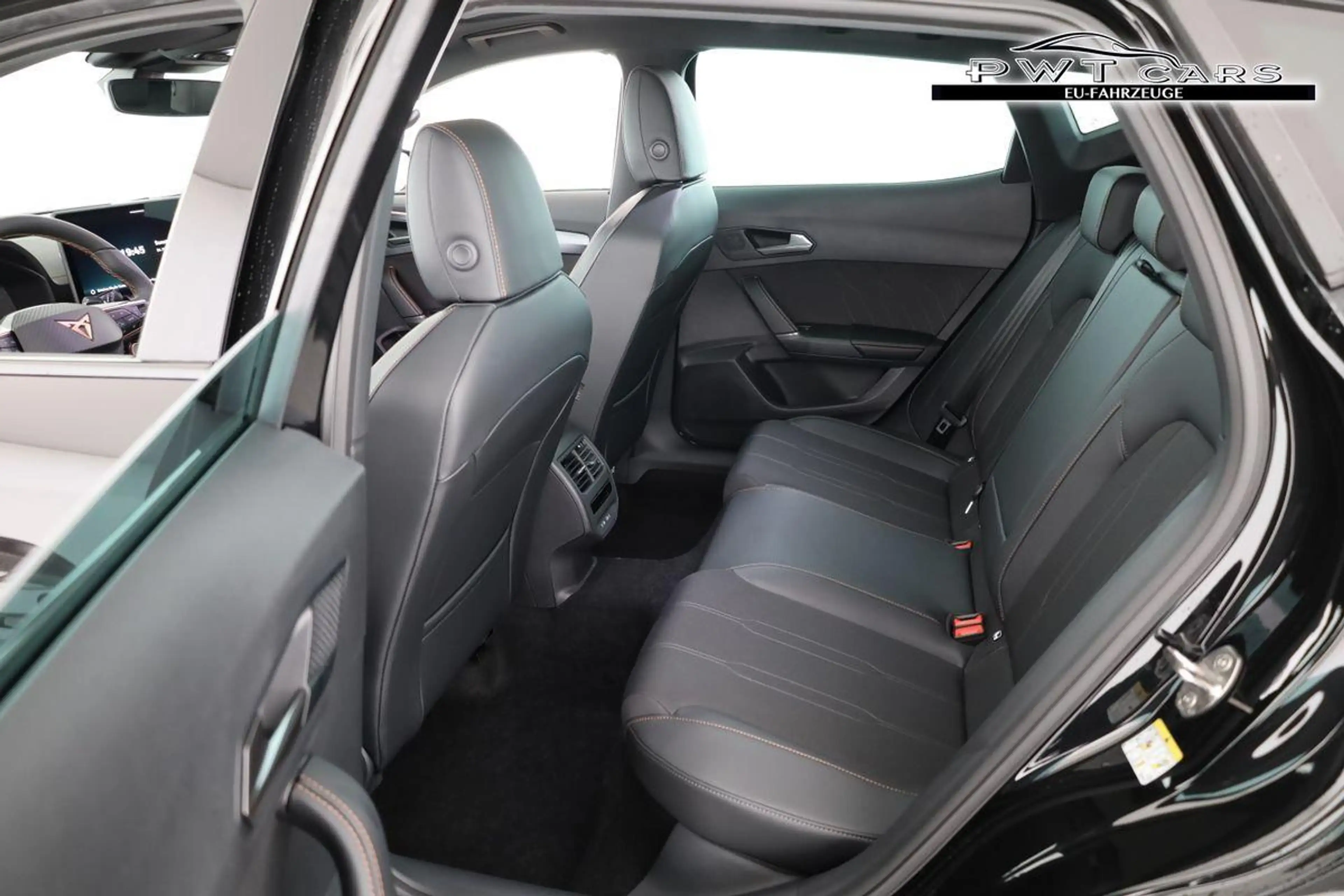 CUPRA Formentor 2.0 TSI 150 kW 4Drive DSG 4Drive, Pano, Navi, M... — photo 11