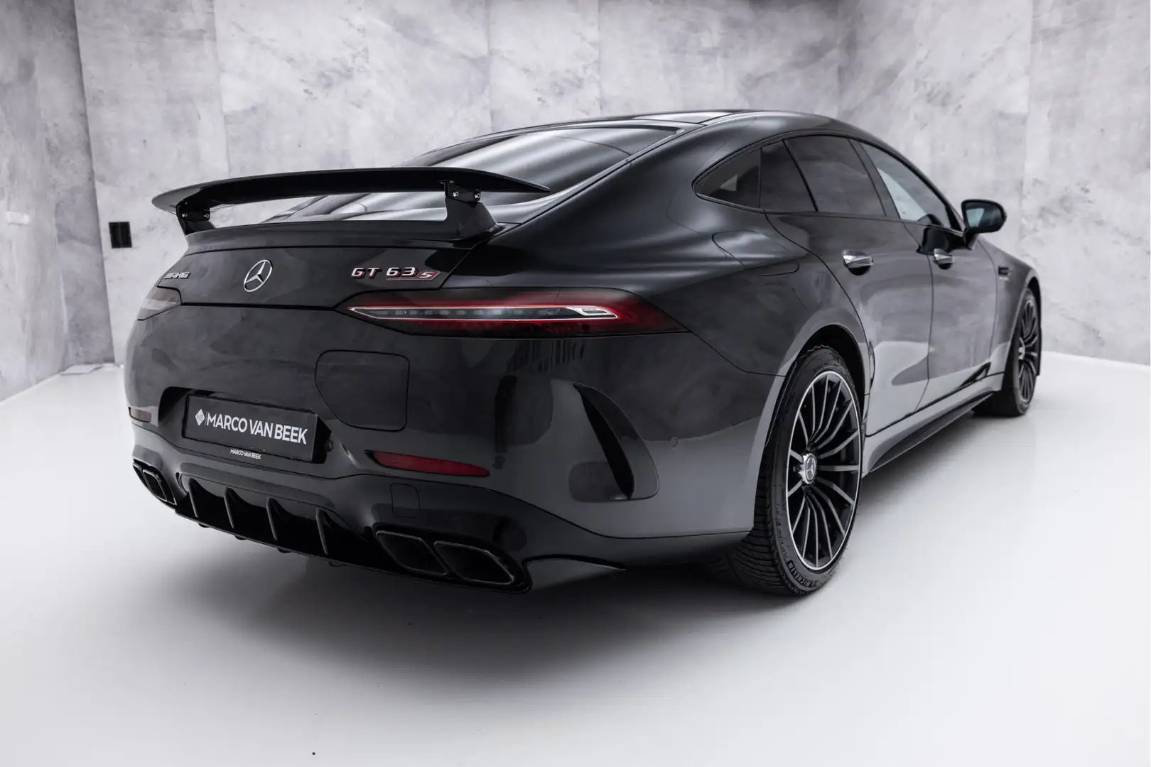 Mercedes-Benz AMG GT 4-Door 63 AMG S E Perf. Premium+ 843 PK | Keramisc Gris - 2