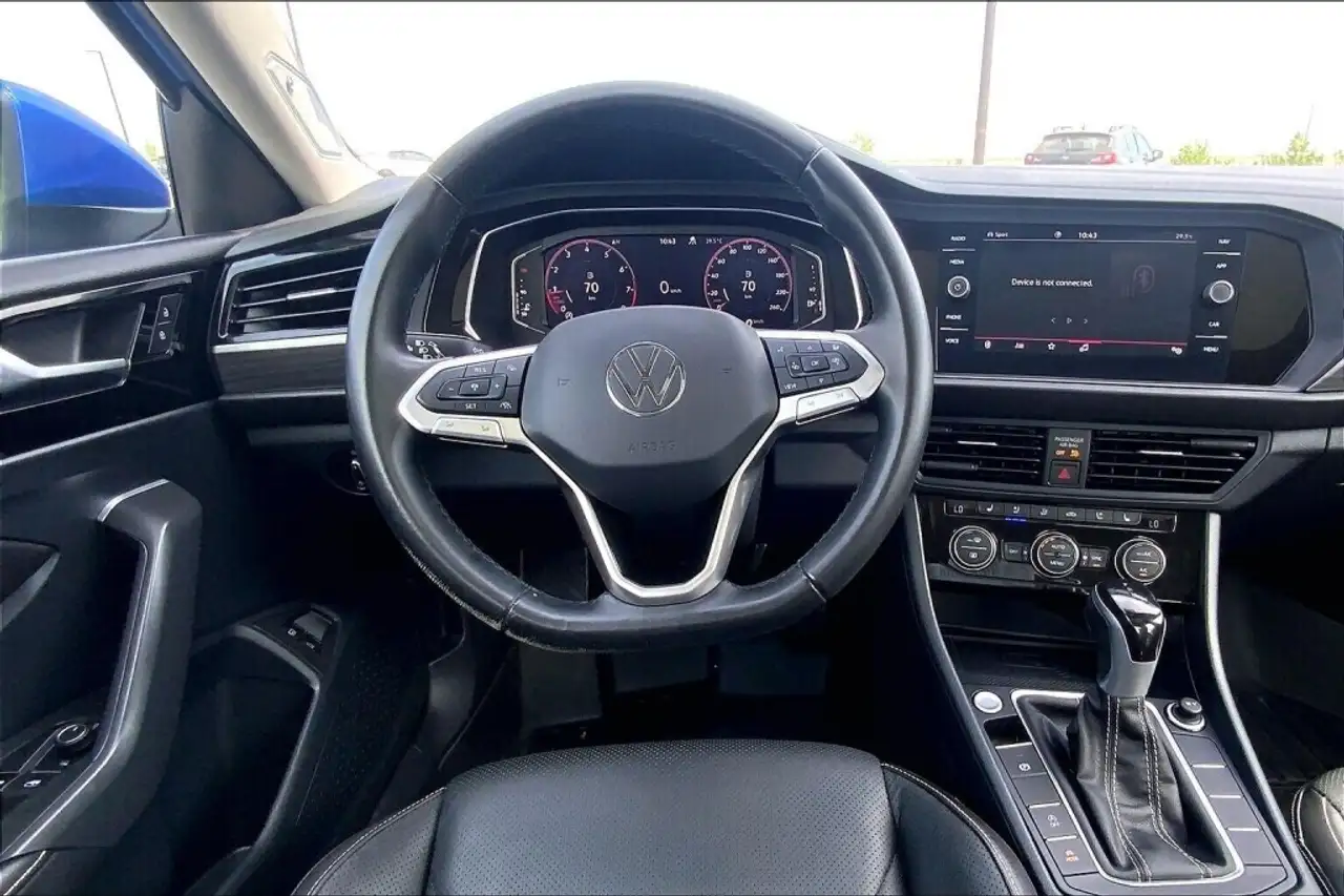 Volkswagen Jetta снимка Volkswagen Jetta