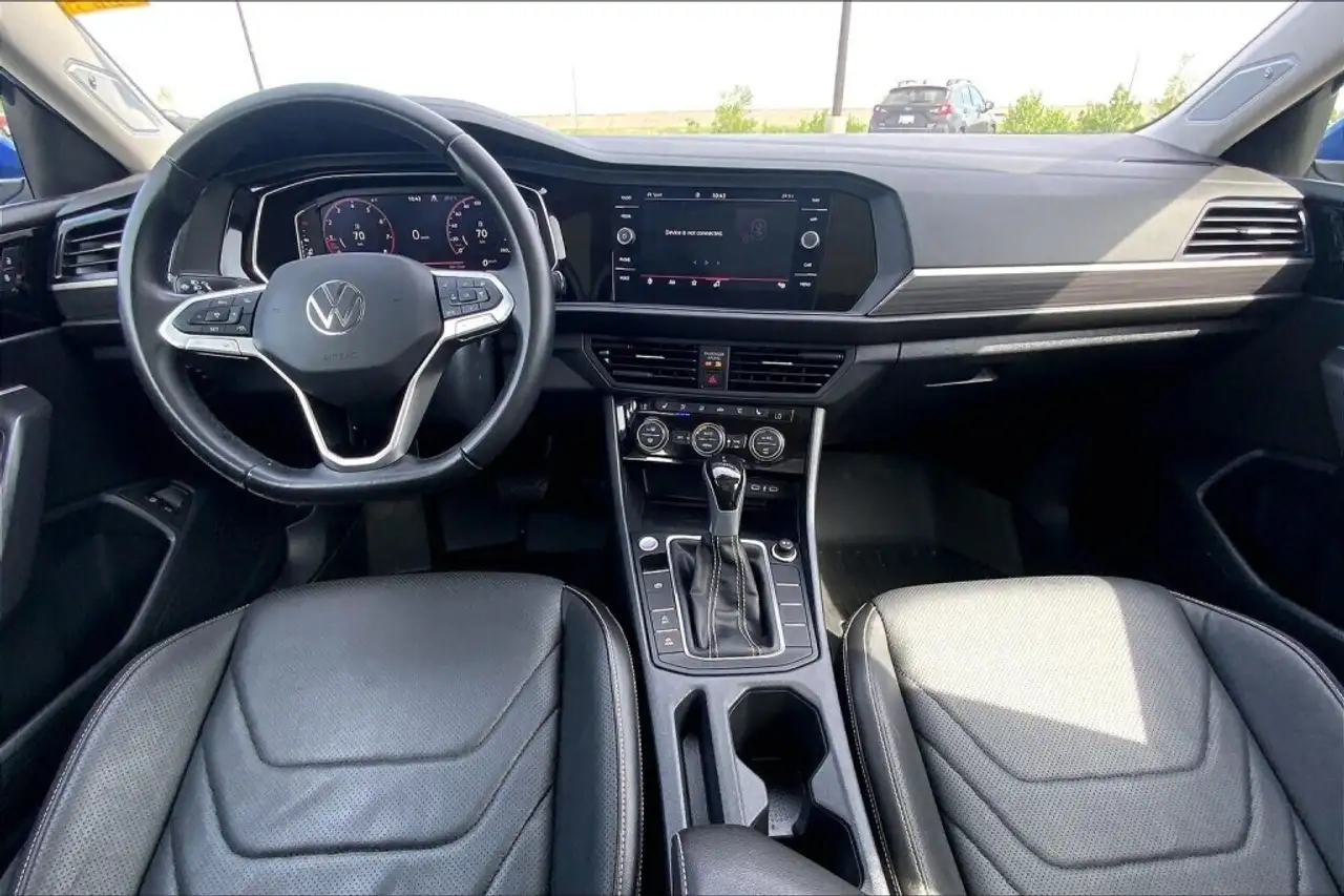 Volkswagen Jetta снимка Volkswagen Jetta