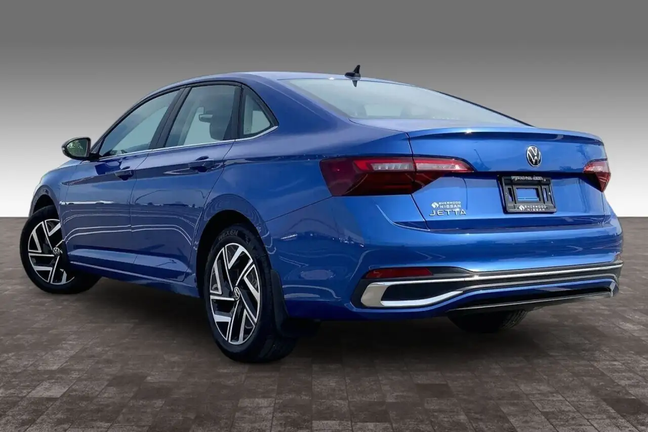 Volkswagen Jetta снимка Volkswagen Jetta