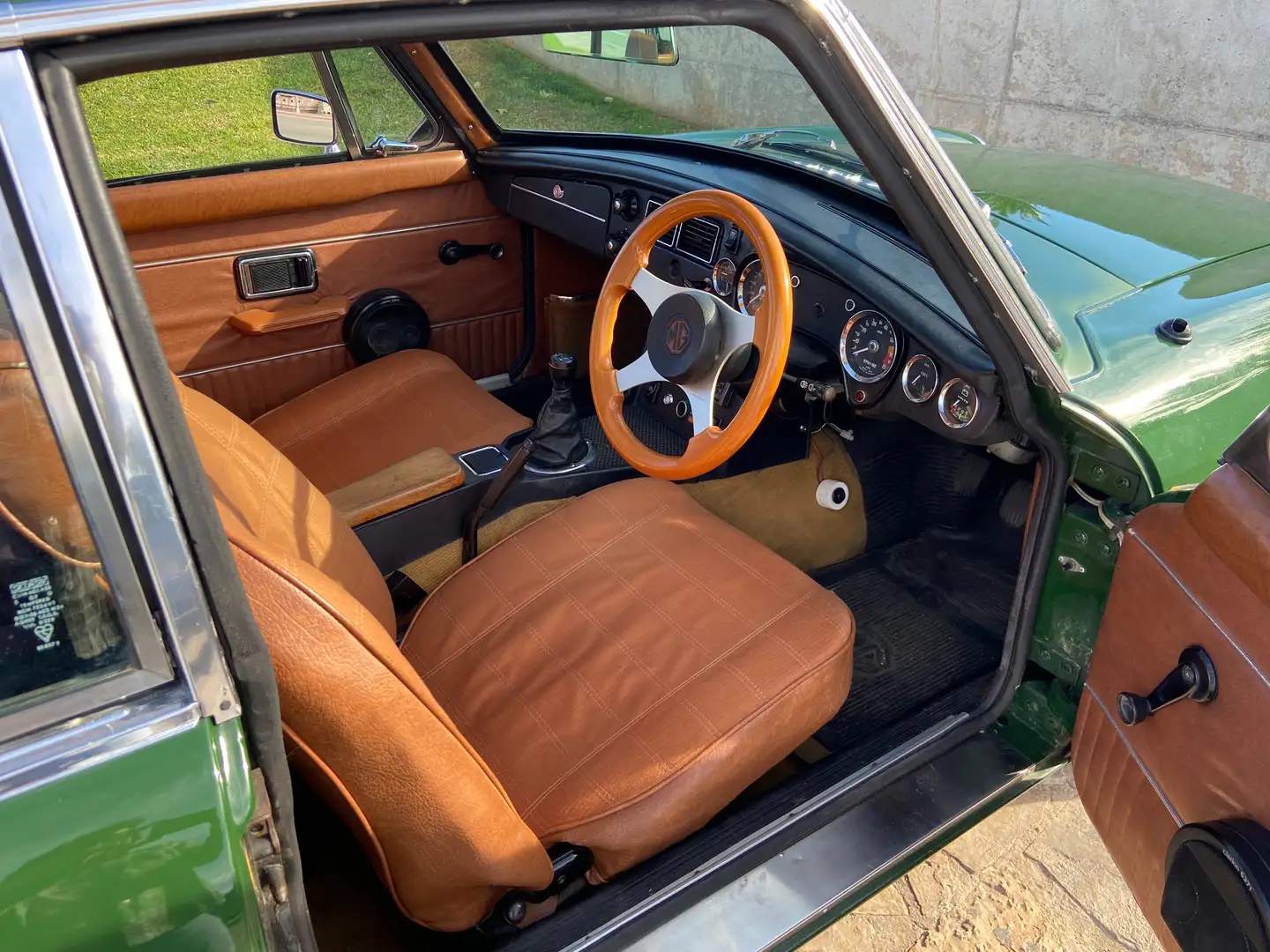 MG MGB 1.8 GT Green - 2