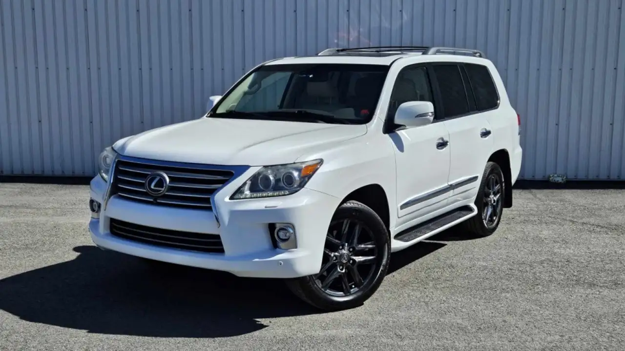 Lexus LX photo Lexus LX