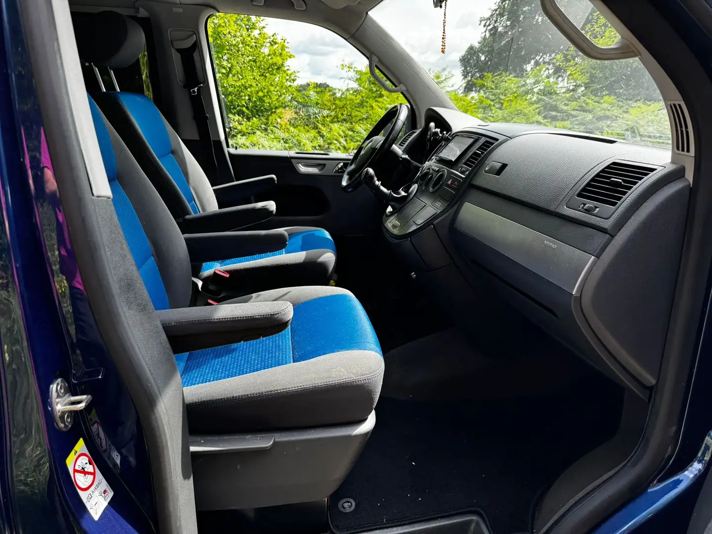 Volkswagen T5 Multivan Transporter T5 TDI DPF Comfortline Autm. Bleu - 2