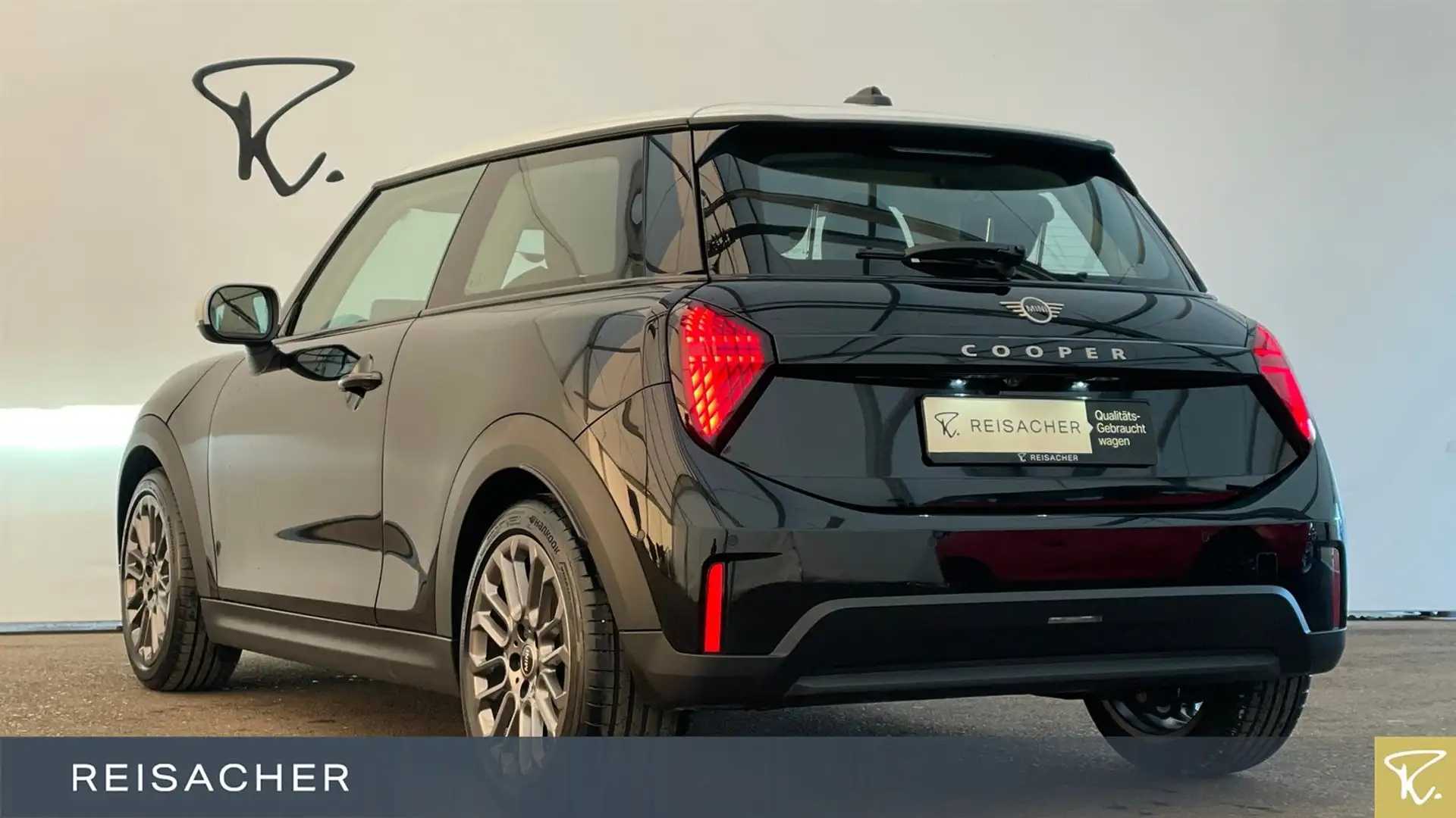 MINI Cooper C A Classic-Trim HUD PDC RFK SHZ 17" LM Schwarz - 2