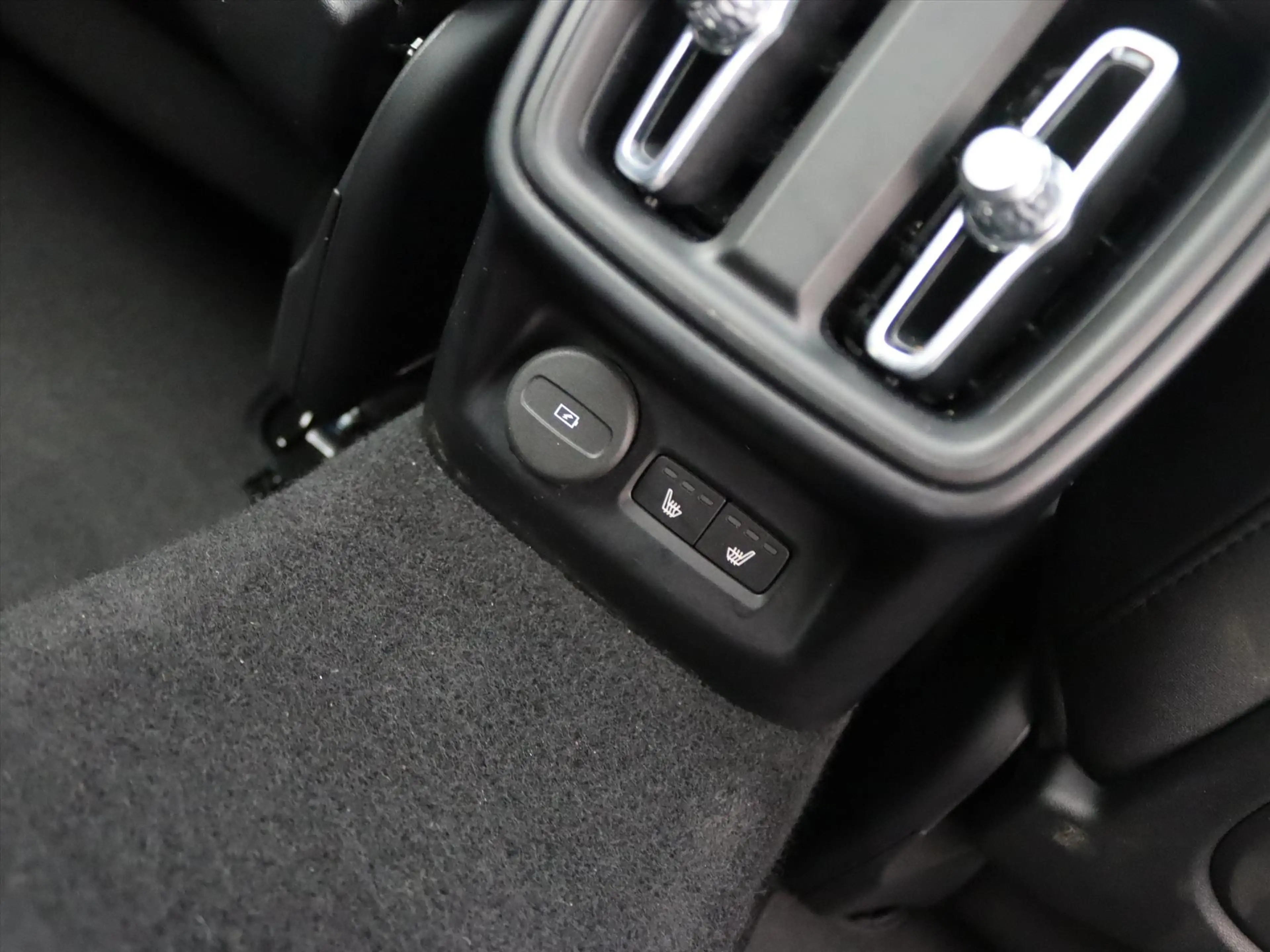 Polestar 2 170kW Long Single Motor 231pk Auomaat [ CRUISE+WAR — photo 31
