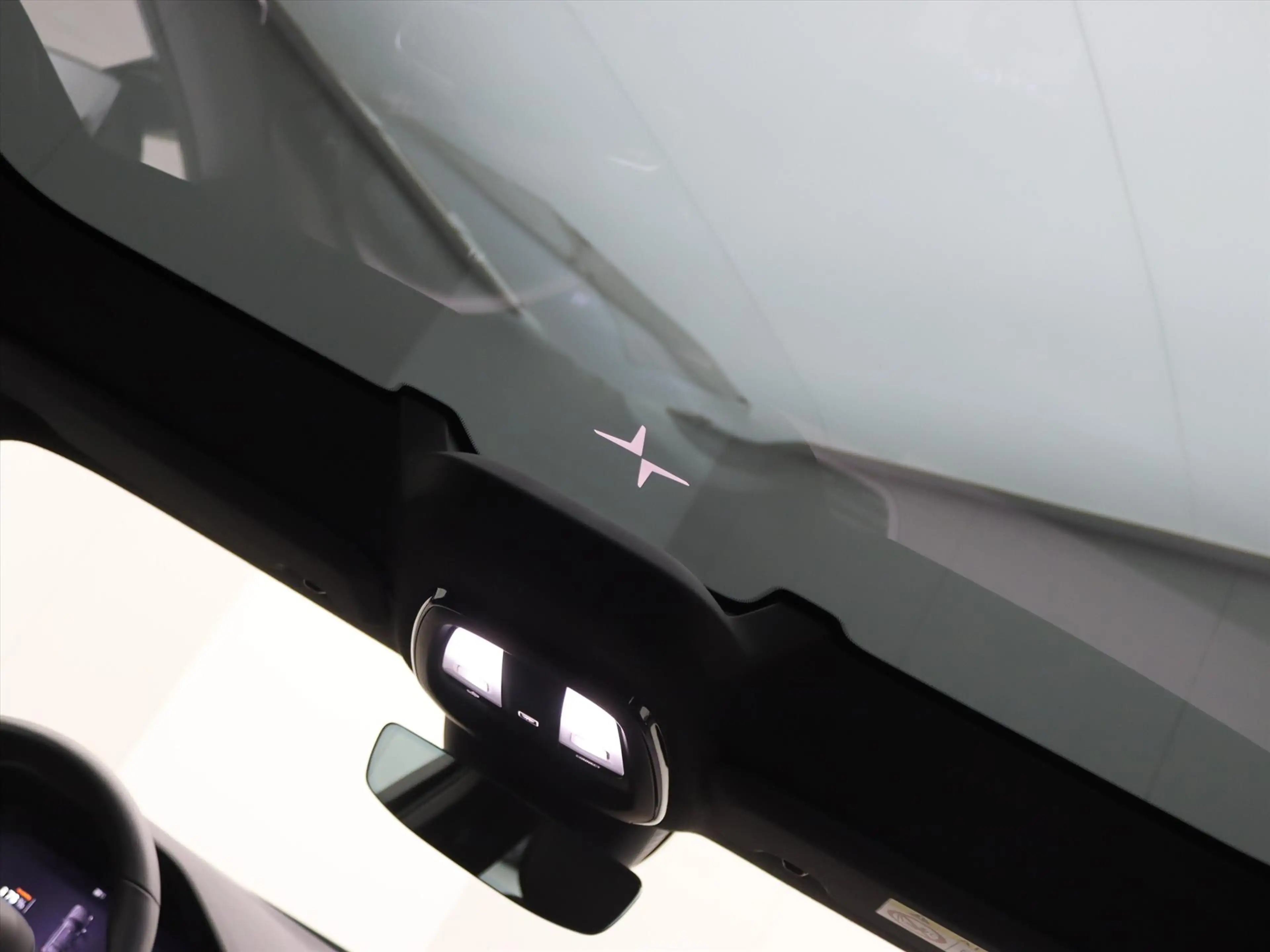 Polestar 2 170kW Long Single Motor 231pk Auomaat [ CRUISE+WAR — photo 32