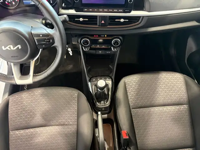 Kia Picanto view 12